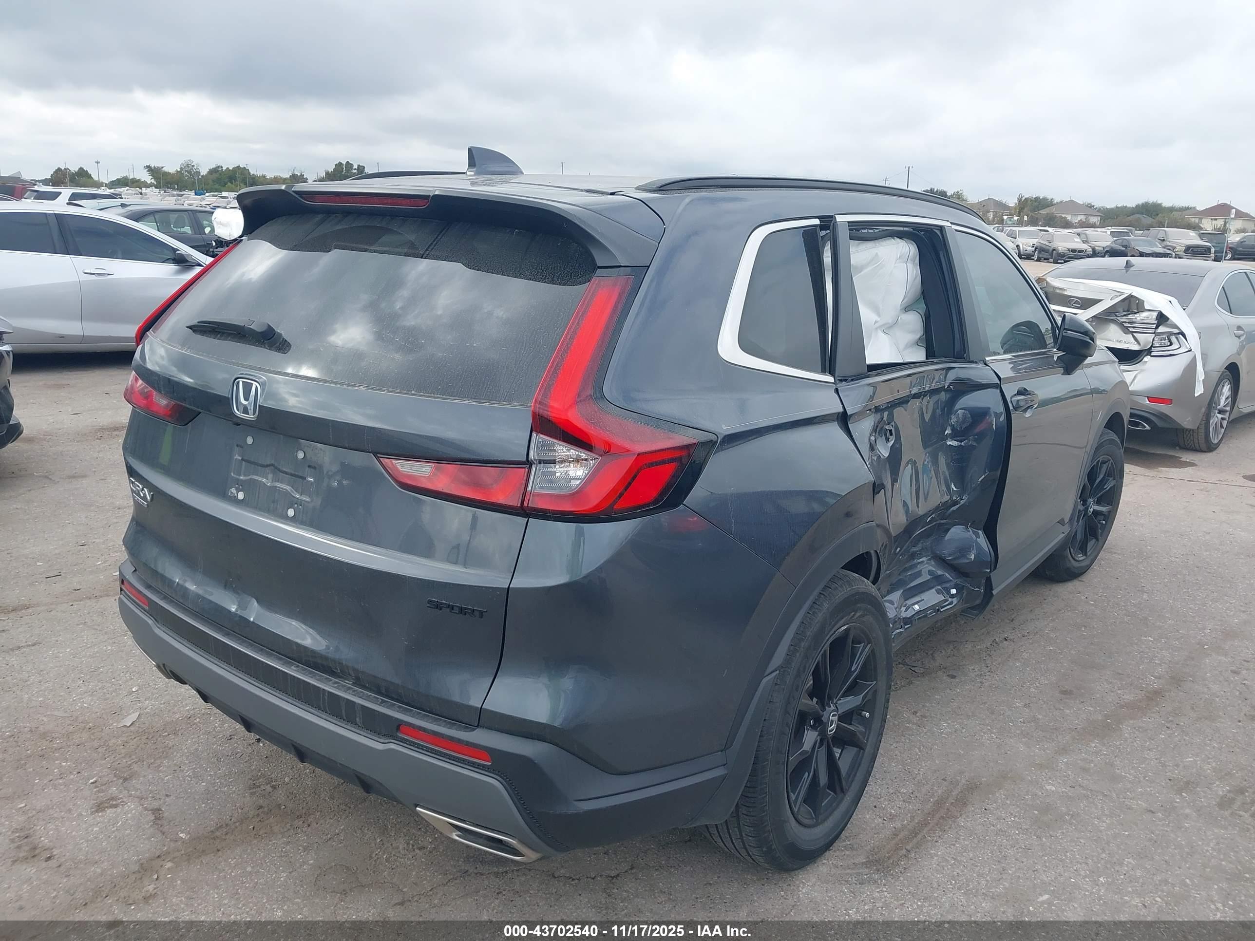 HONDA CR-V image 6