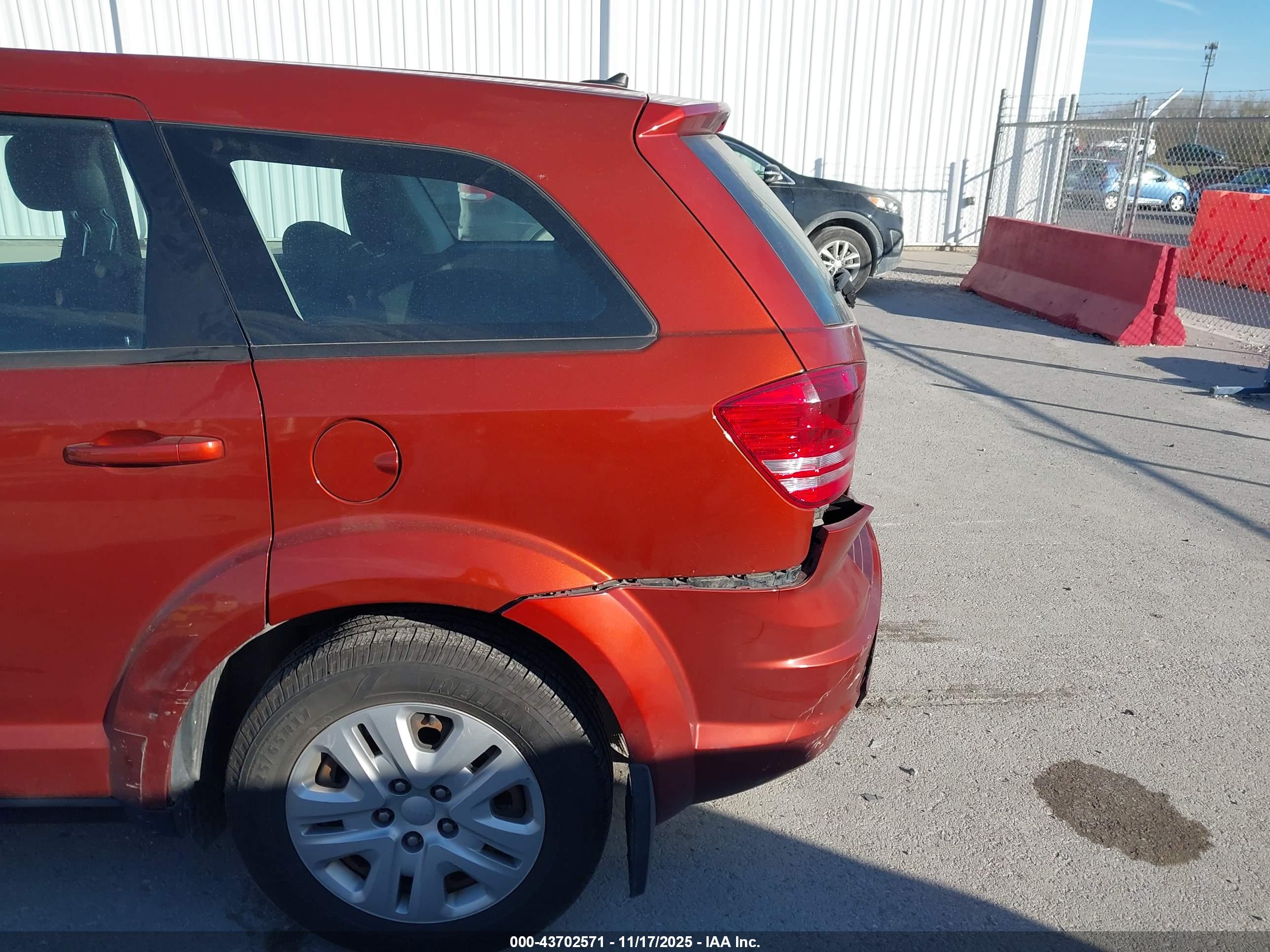 DODGE JOURNEY image 6
