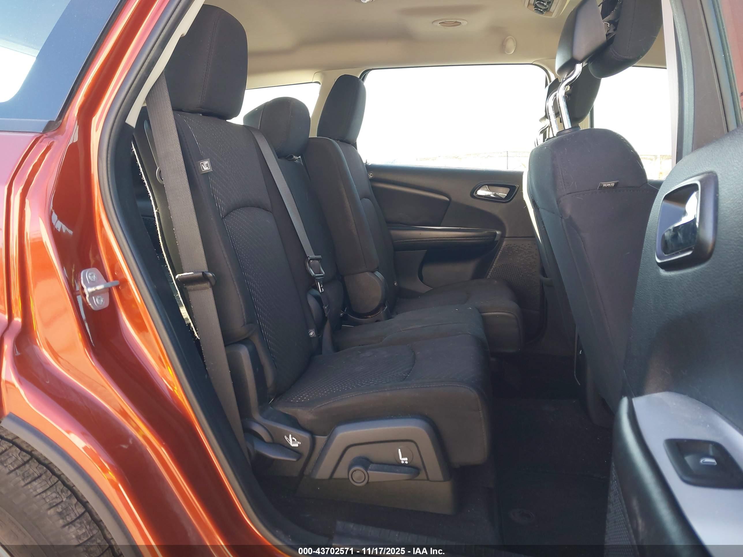 DODGE JOURNEY image 8