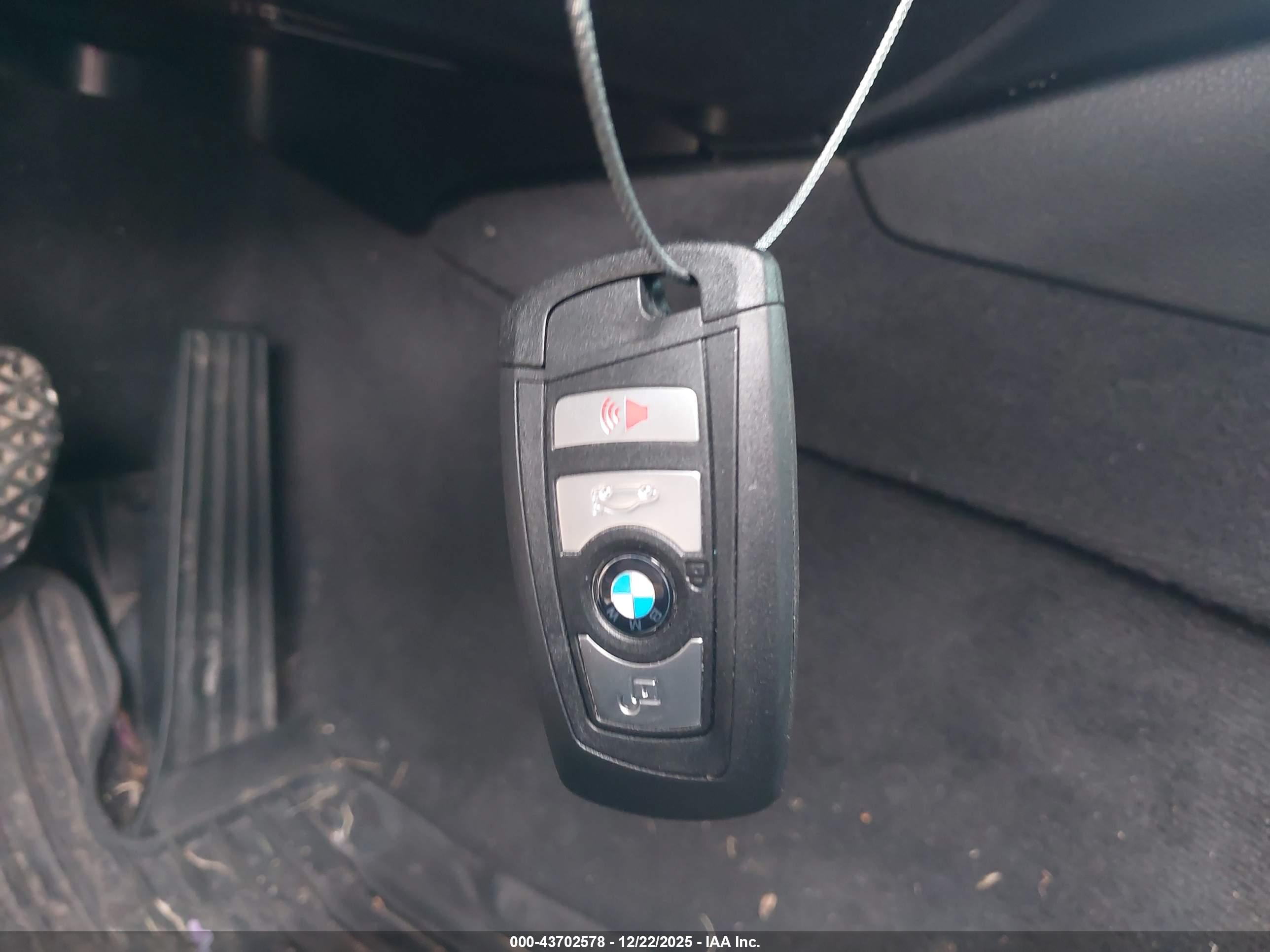 BMW 550I image 11