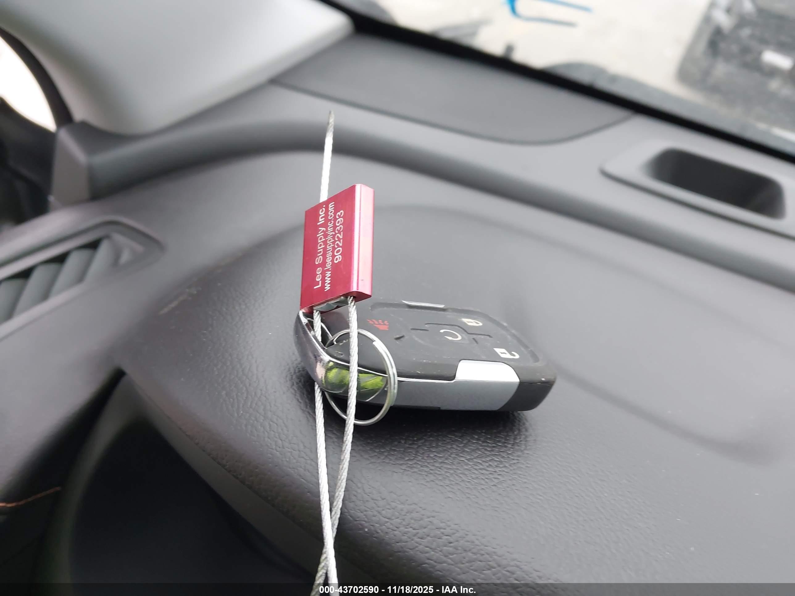 GMC TERRAIN image 11