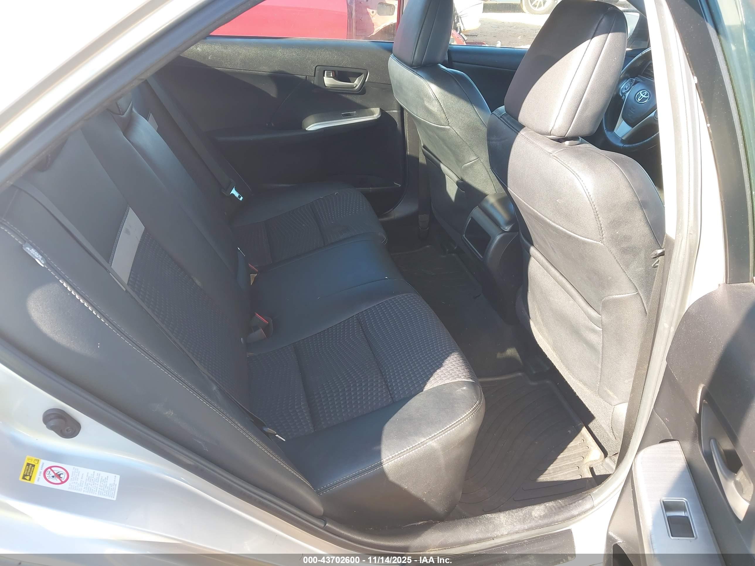 TOYOTA CAMRY image 8
