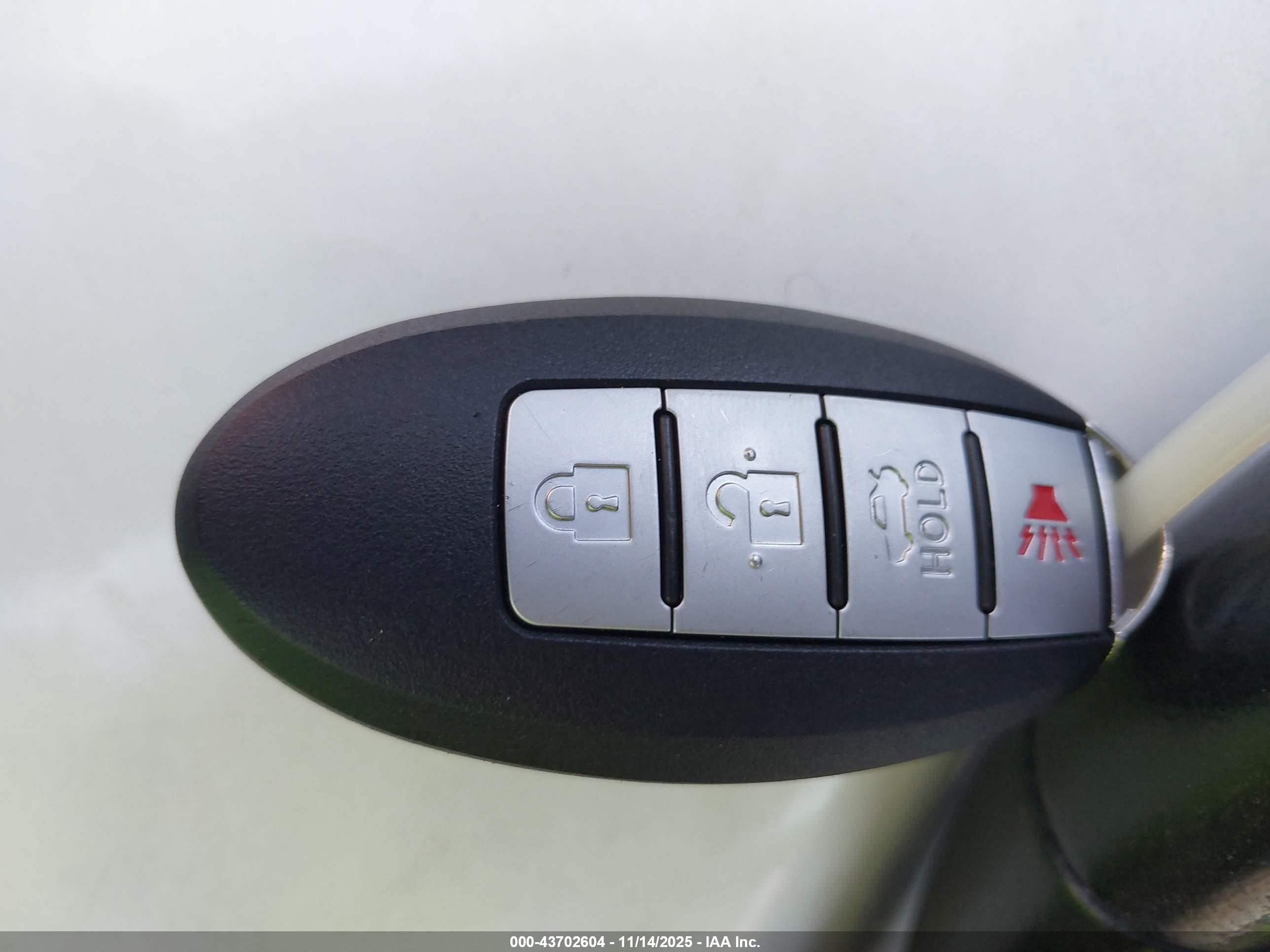 INFINITI Q50 image 11