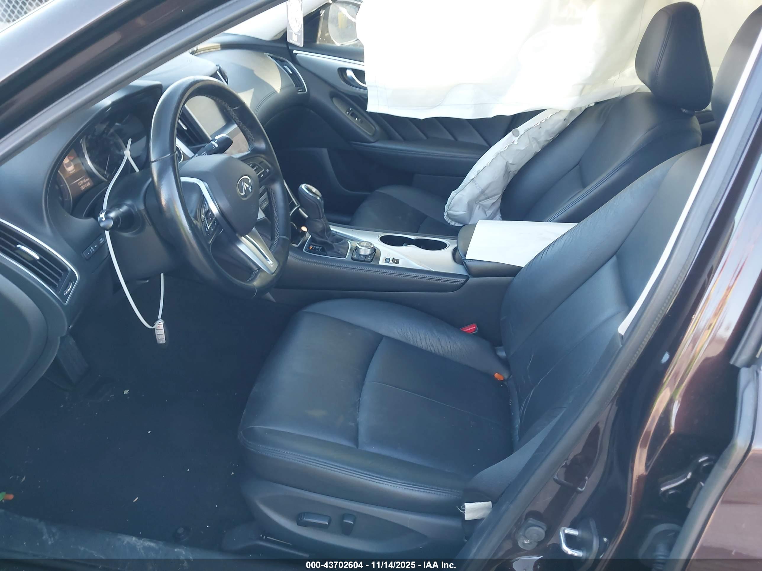 INFINITI Q50 image 5