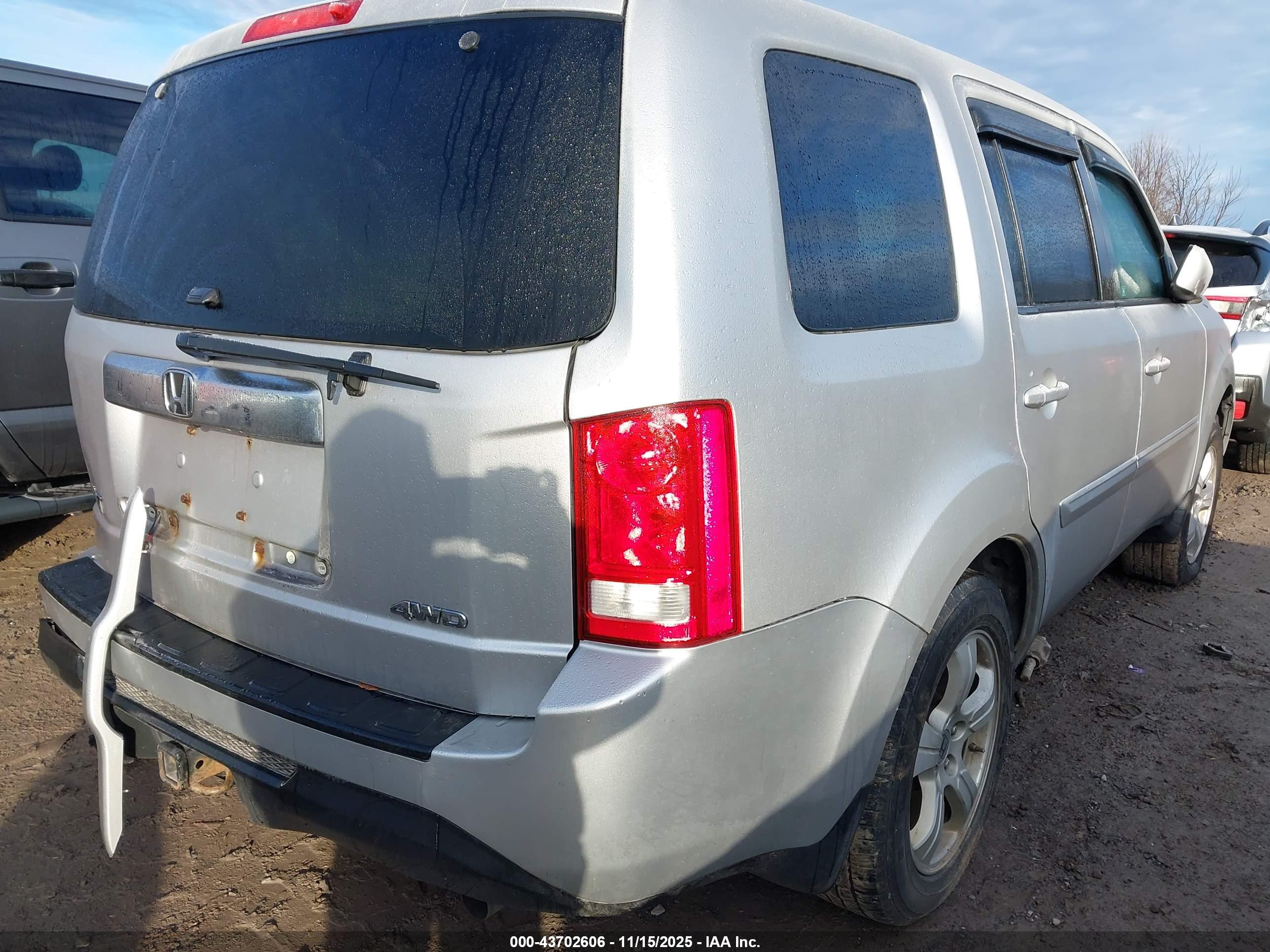 HONDA PILOT image 4