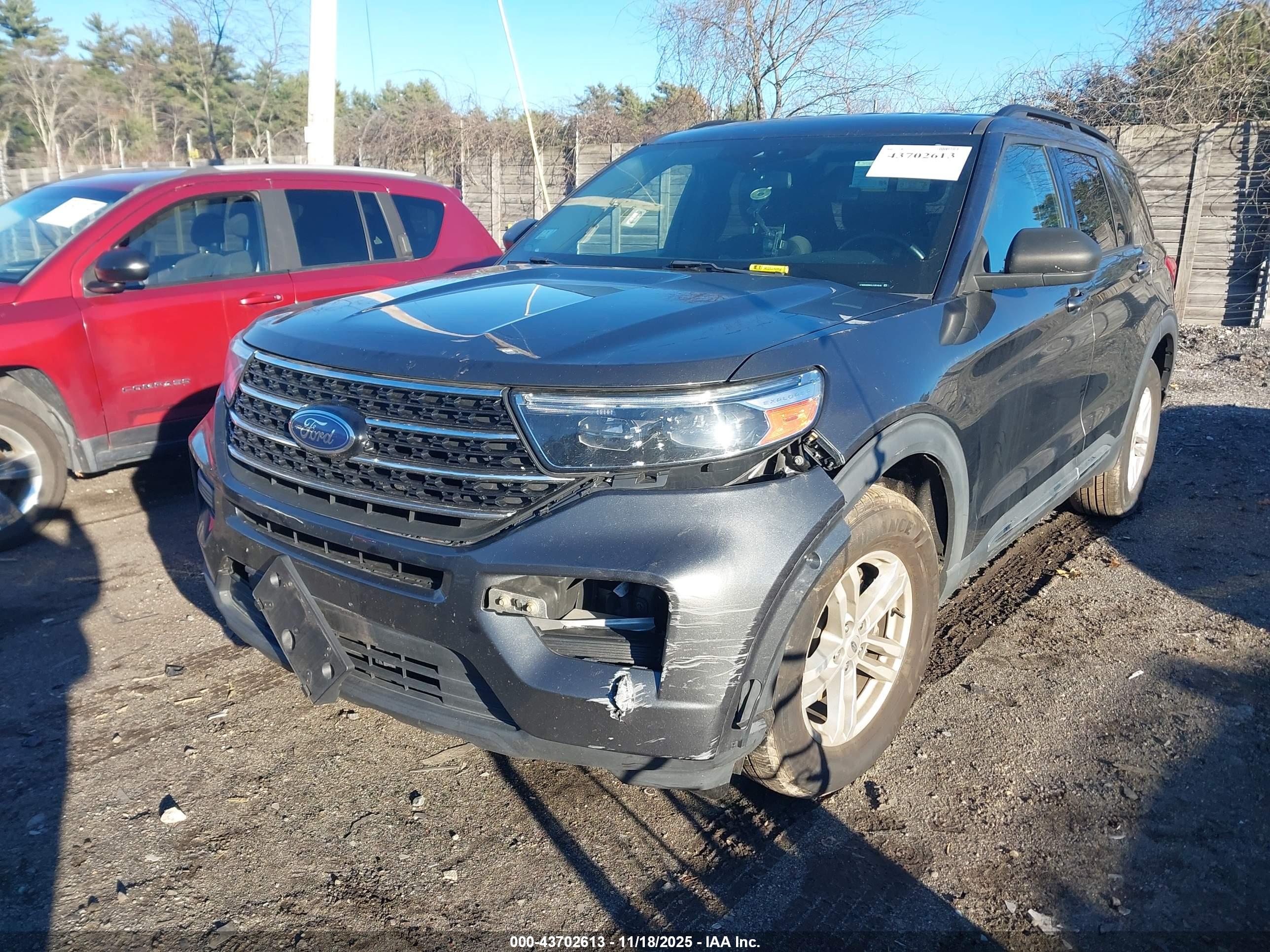 FORD EXPLORER image 6