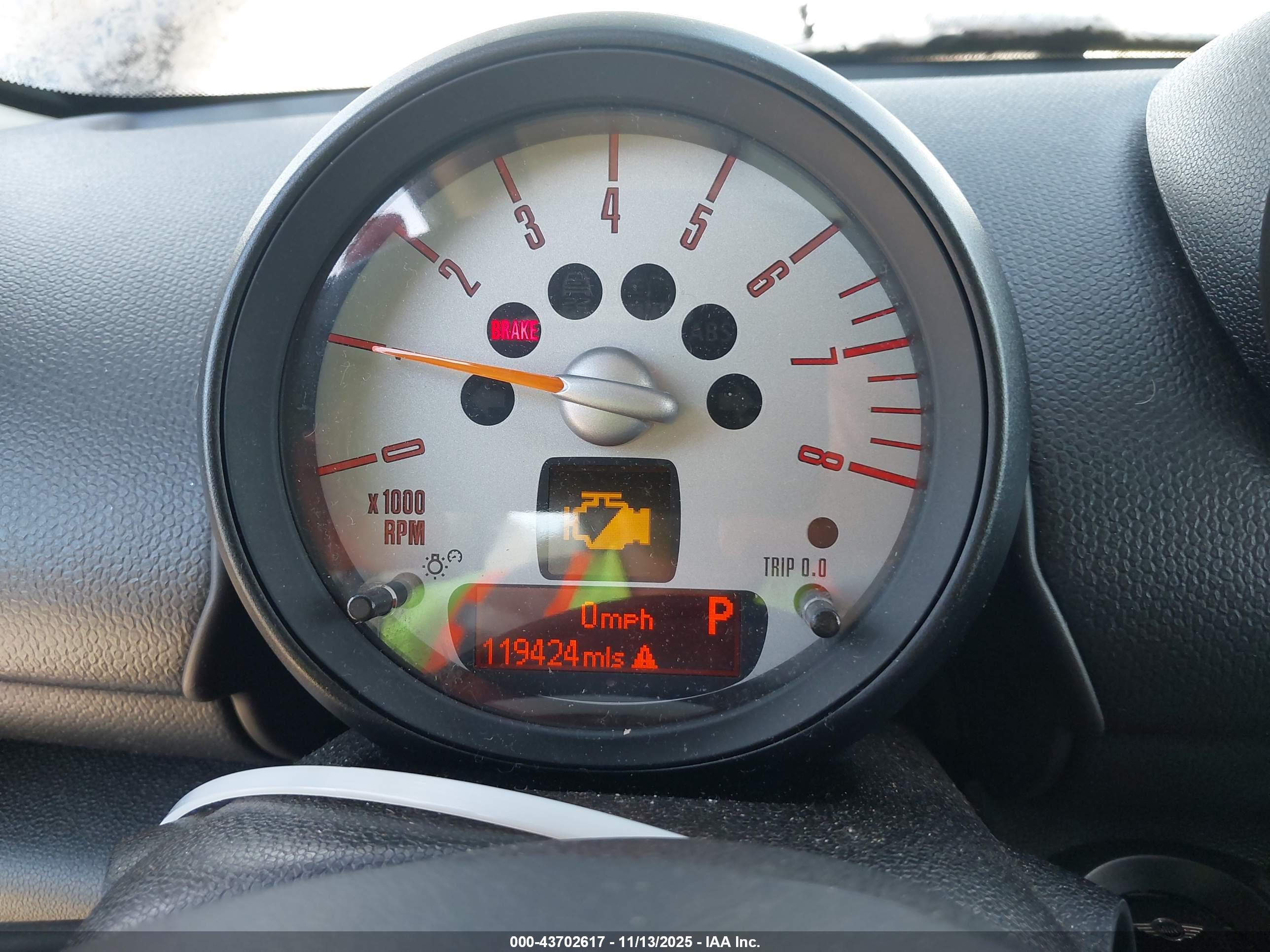 MINI COUNTRYMAN image 7