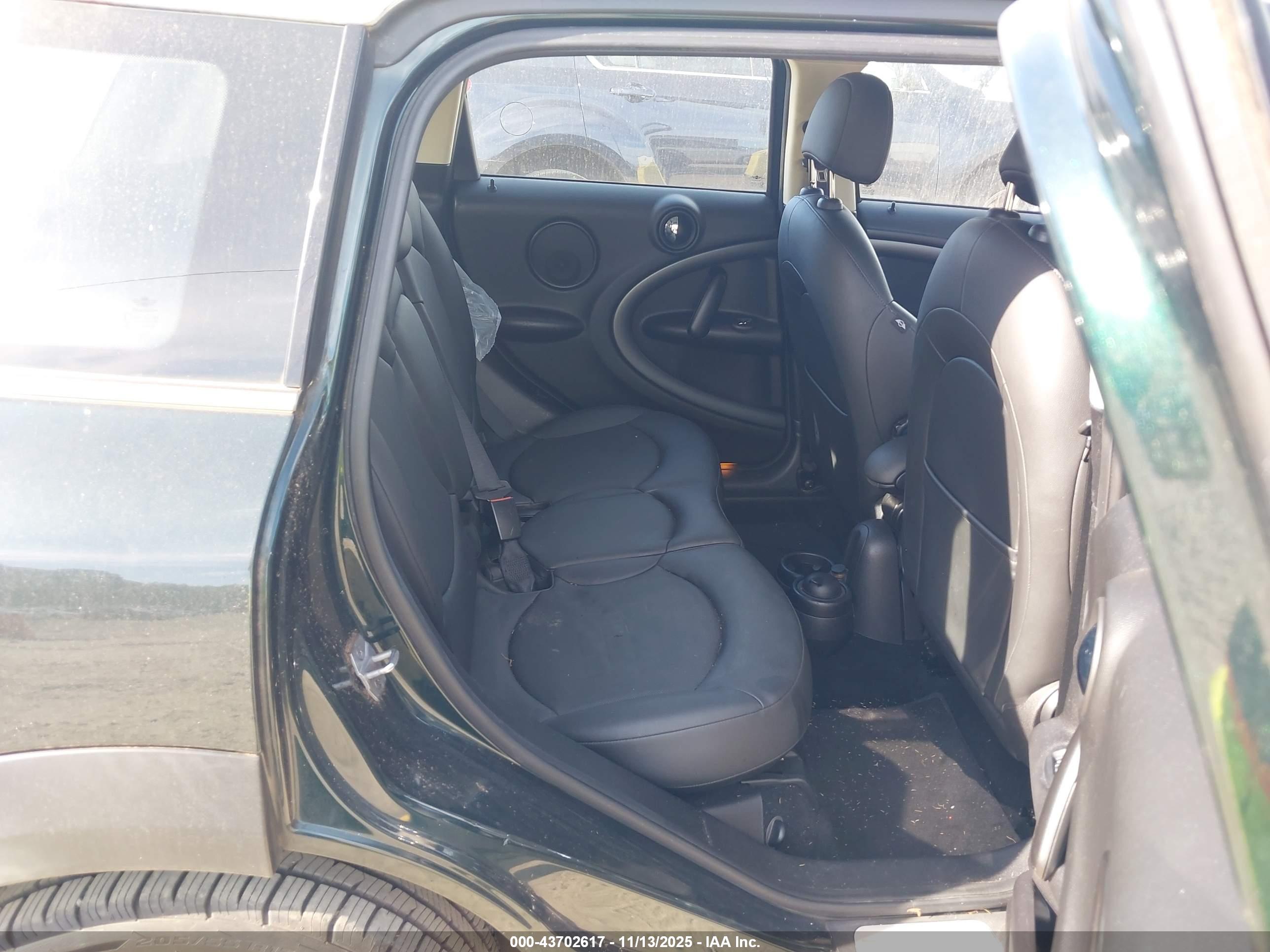 MINI COUNTRYMAN image 8