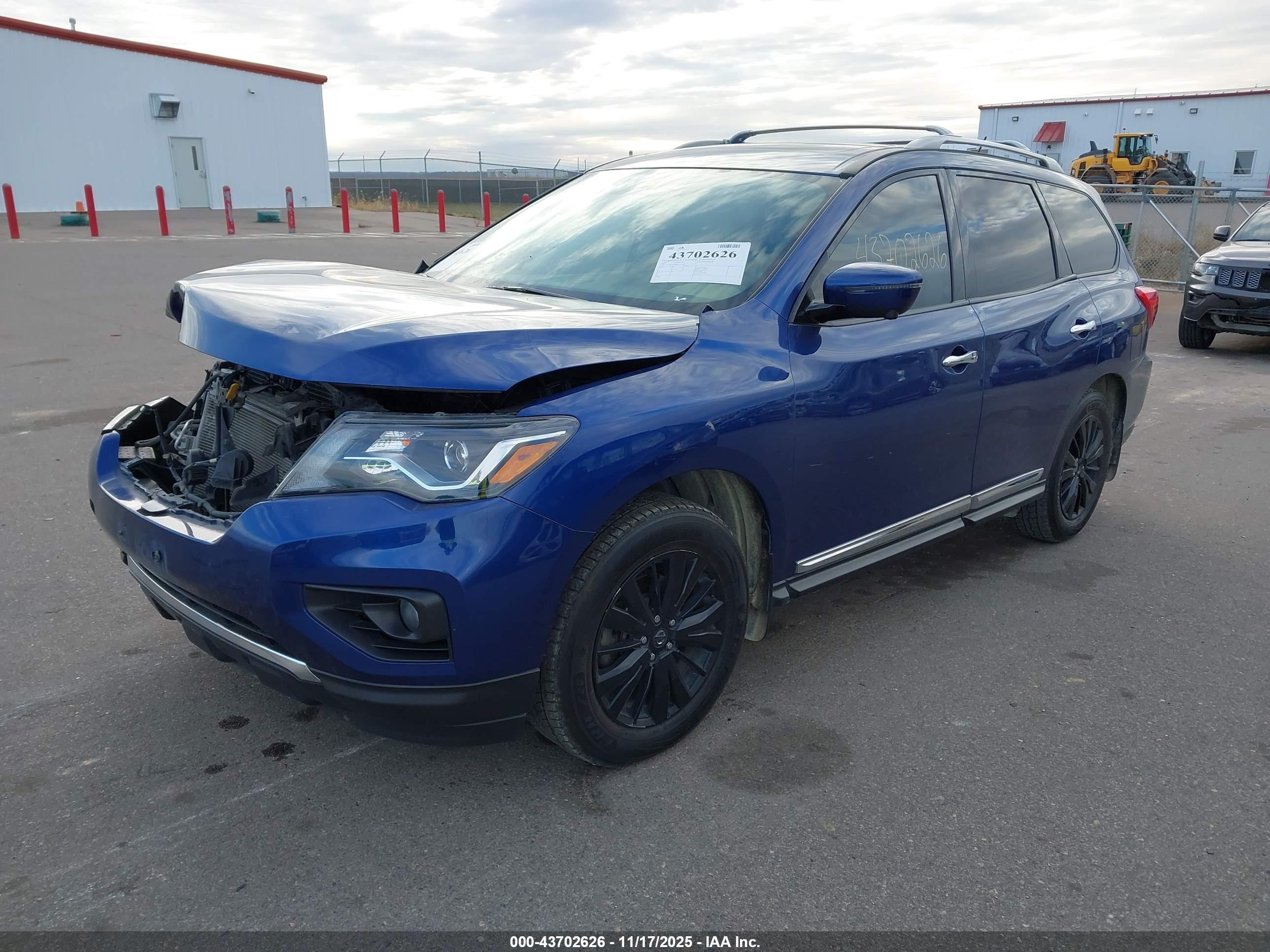 NISSAN PATHFINDER image 2