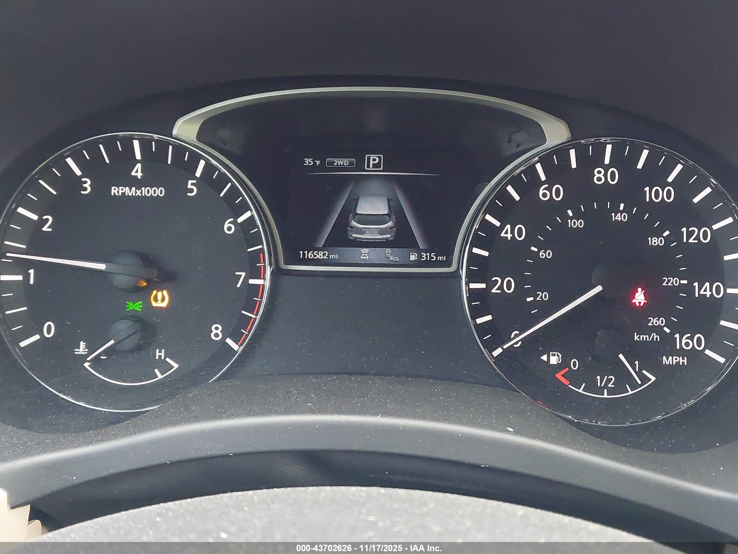 NISSAN PATHFINDER image 7