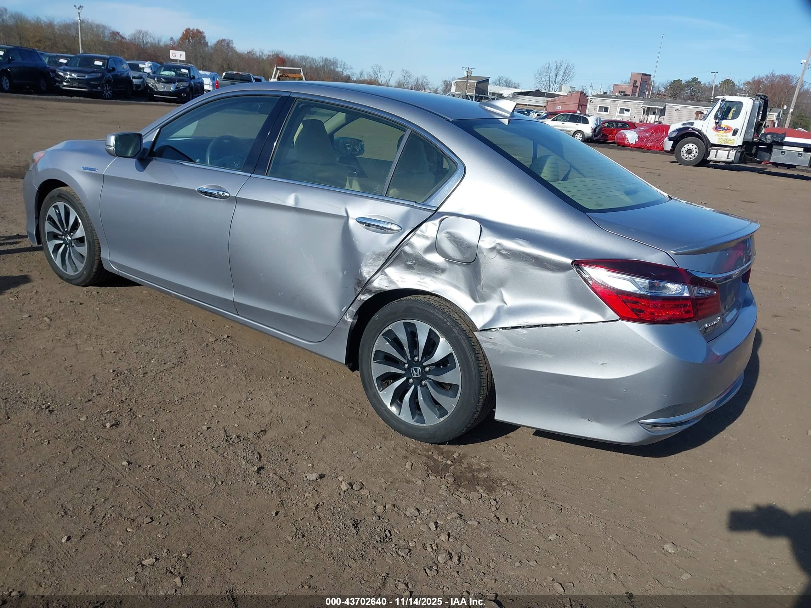 HONDA ACCORD image 3