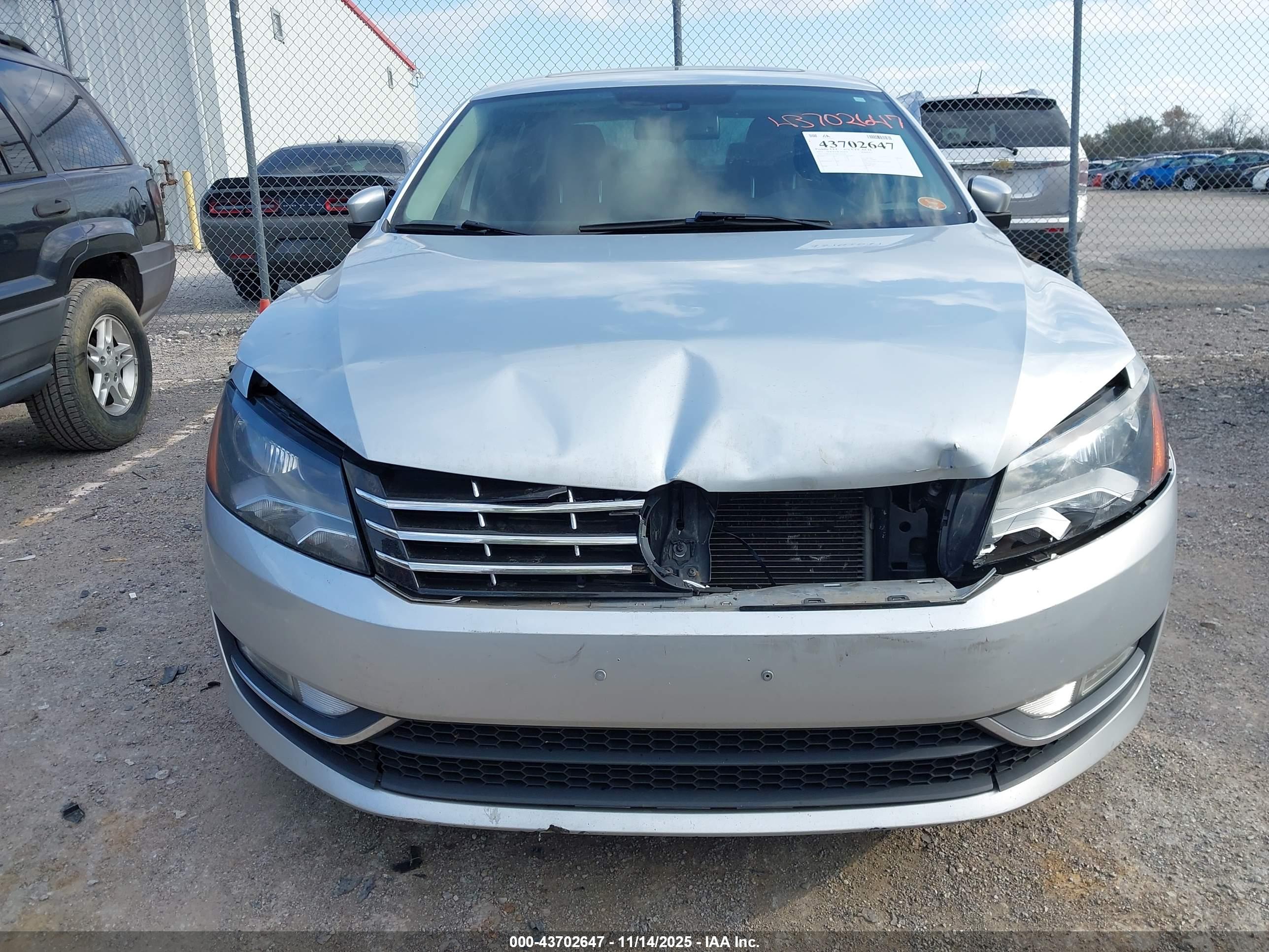 VOLKSWAGEN PASSAT image 6