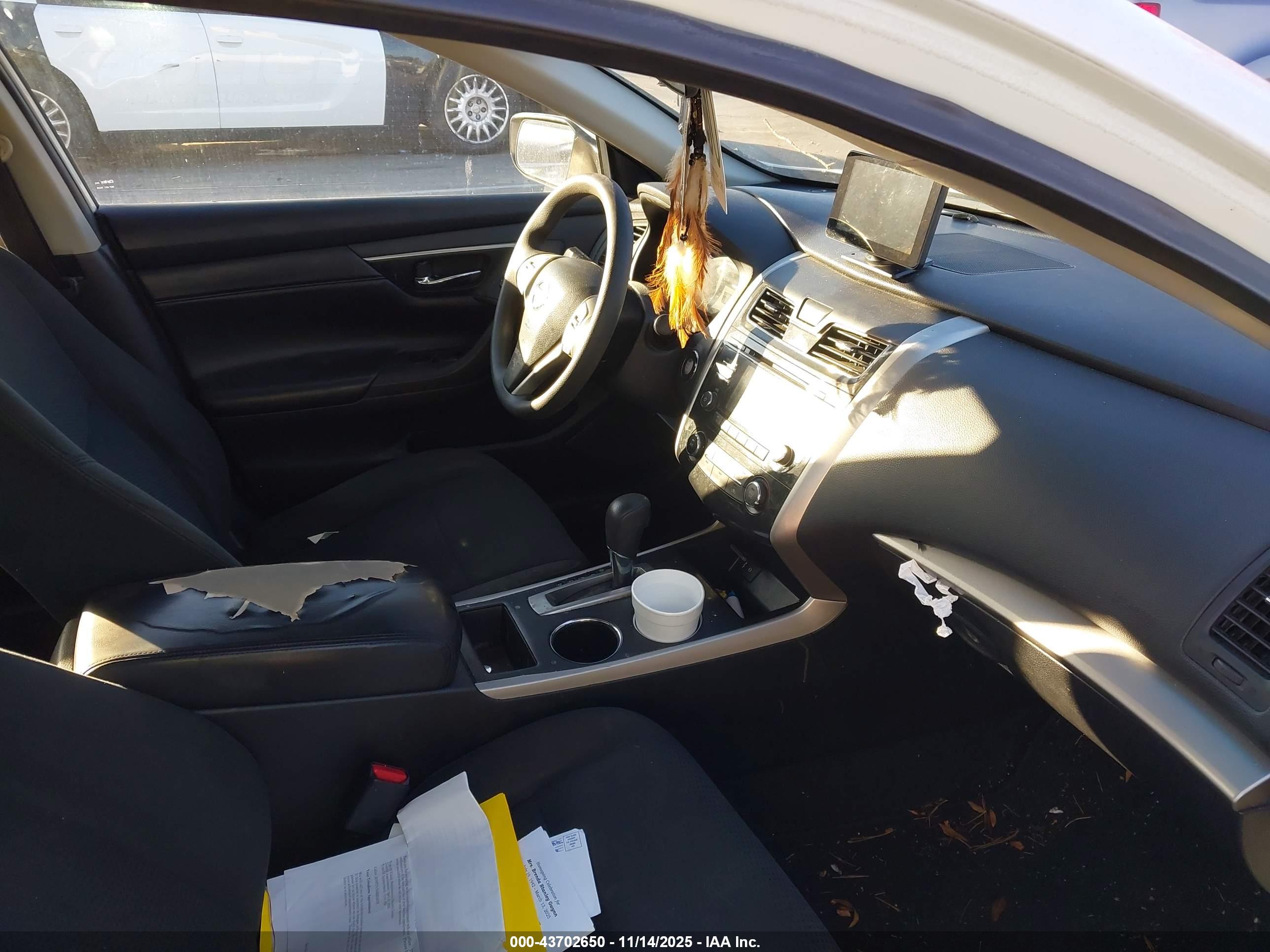NISSAN ALTIMA image 5