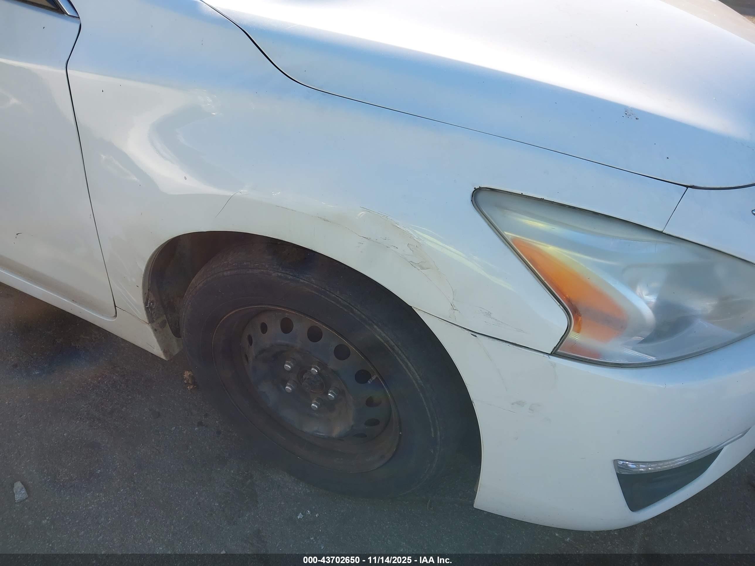 NISSAN ALTIMA image 6