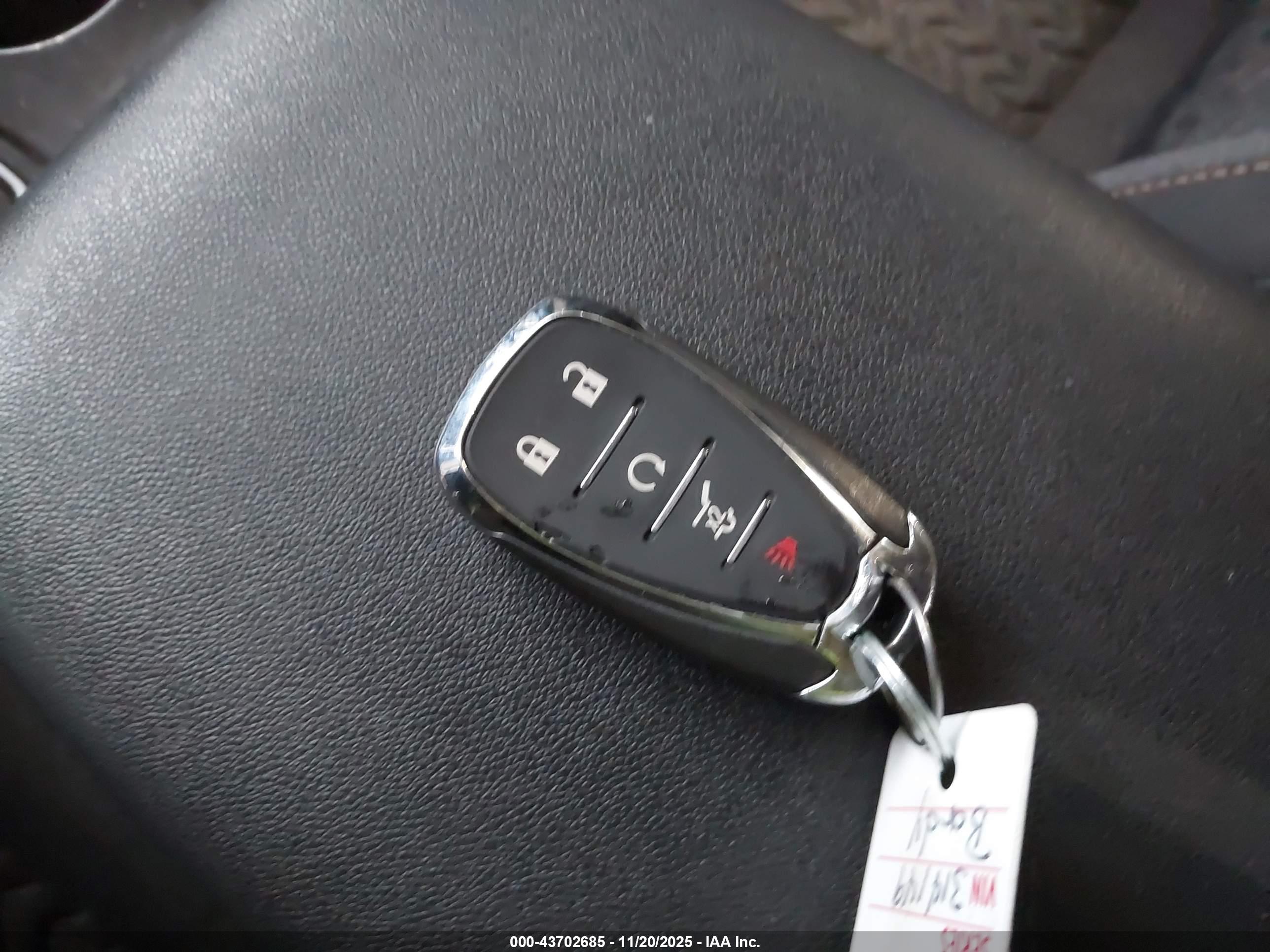 CHEVROLET EQUINOX image 11