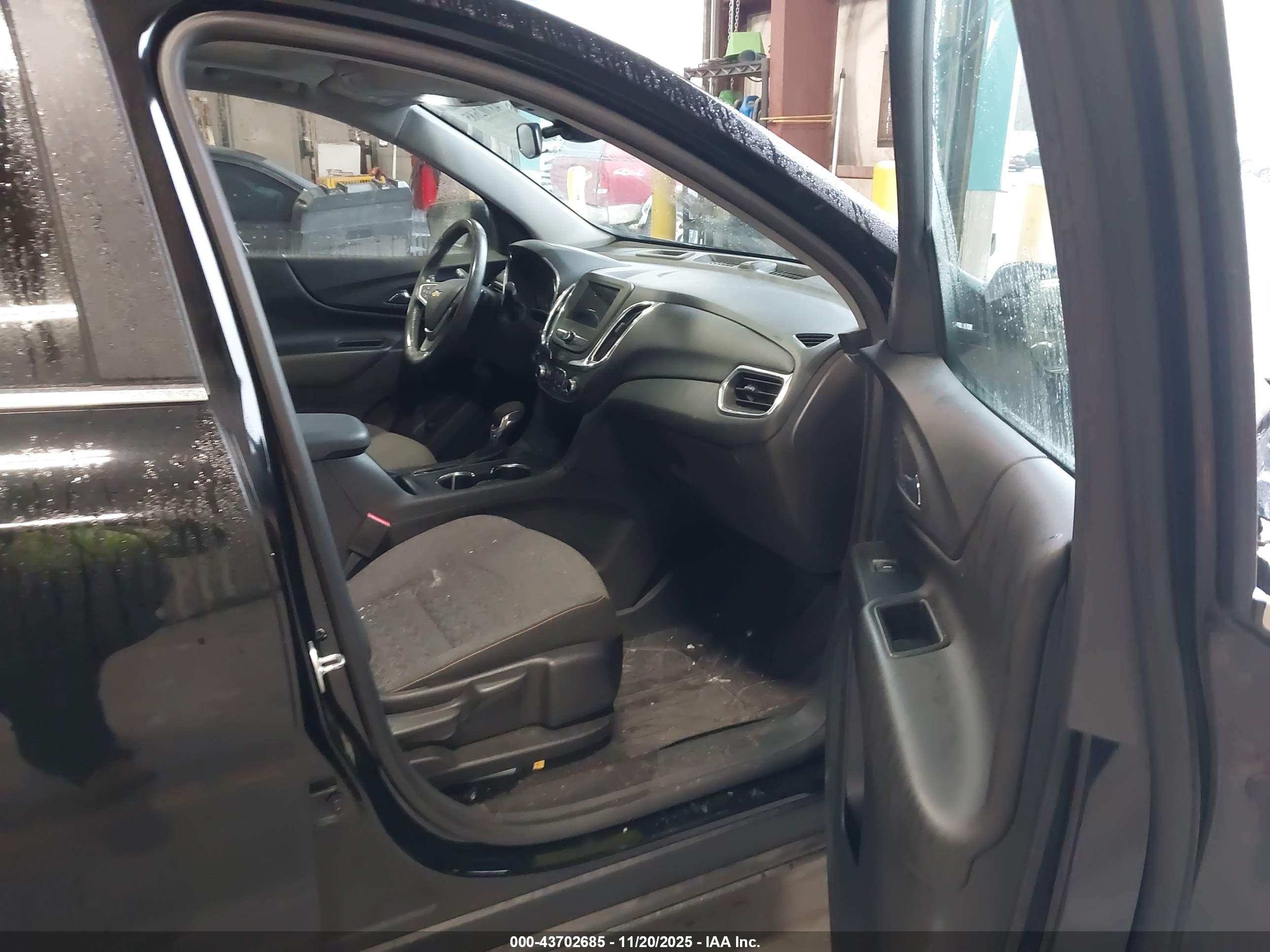 CHEVROLET EQUINOX image 5