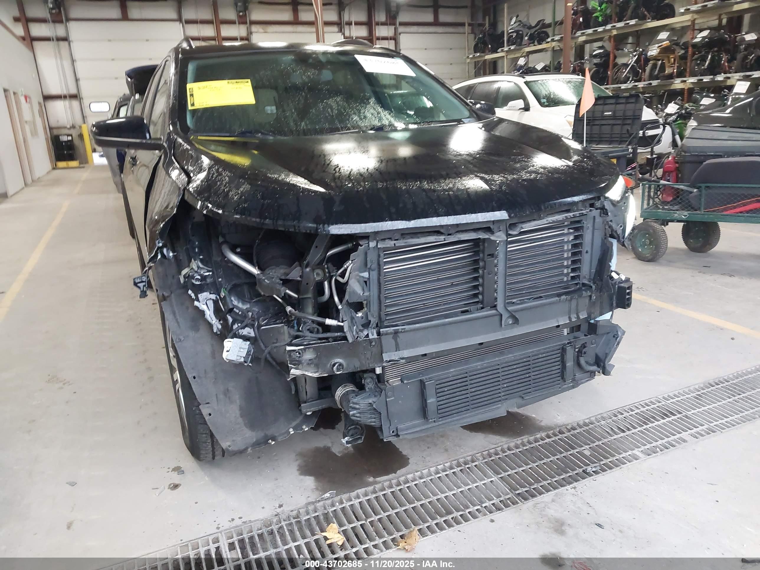 CHEVROLET EQUINOX image 6