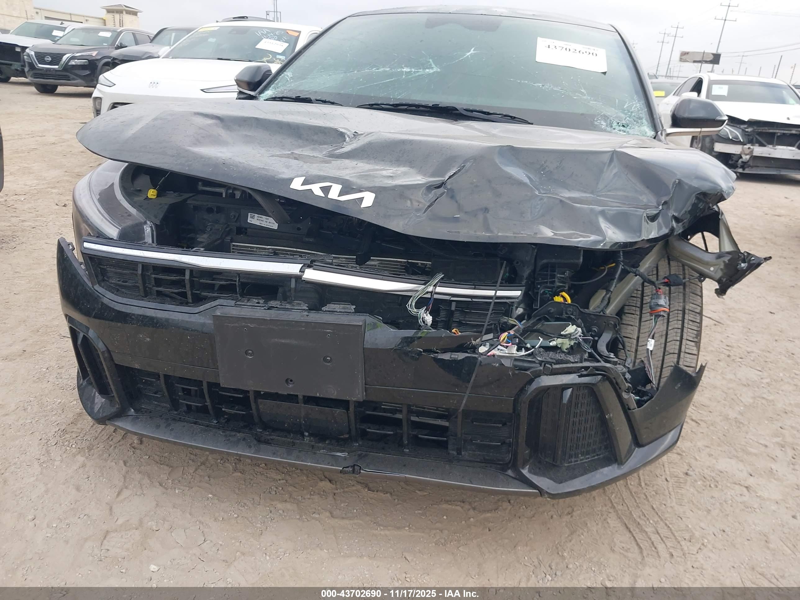 KIA K4 image 6