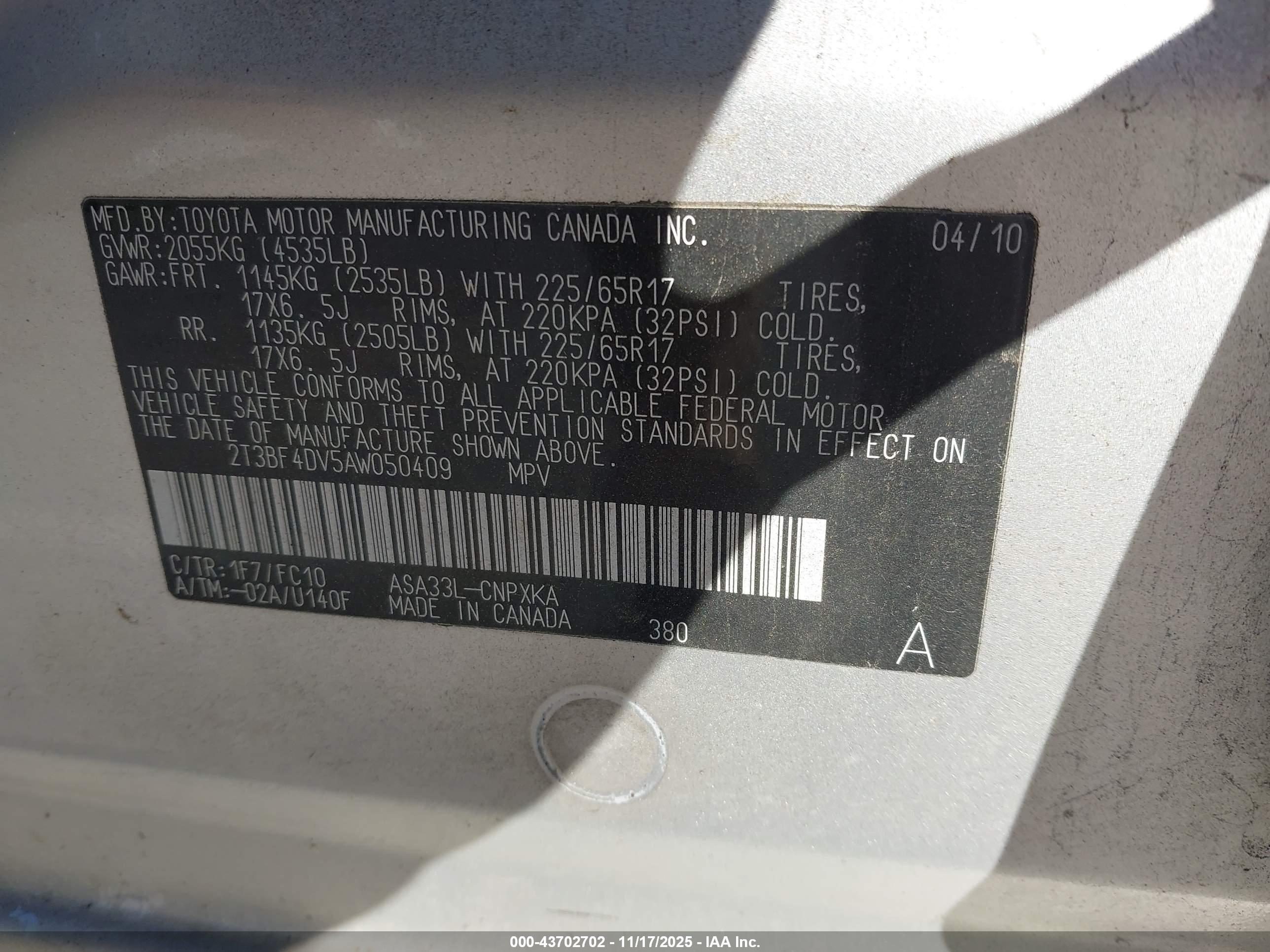 TOYOTA RAV4 image 9