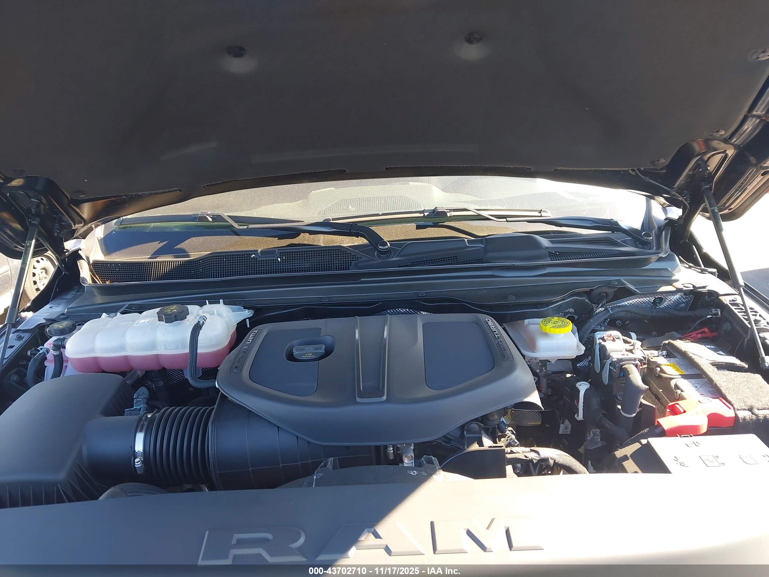 RAM 1500 image 10
