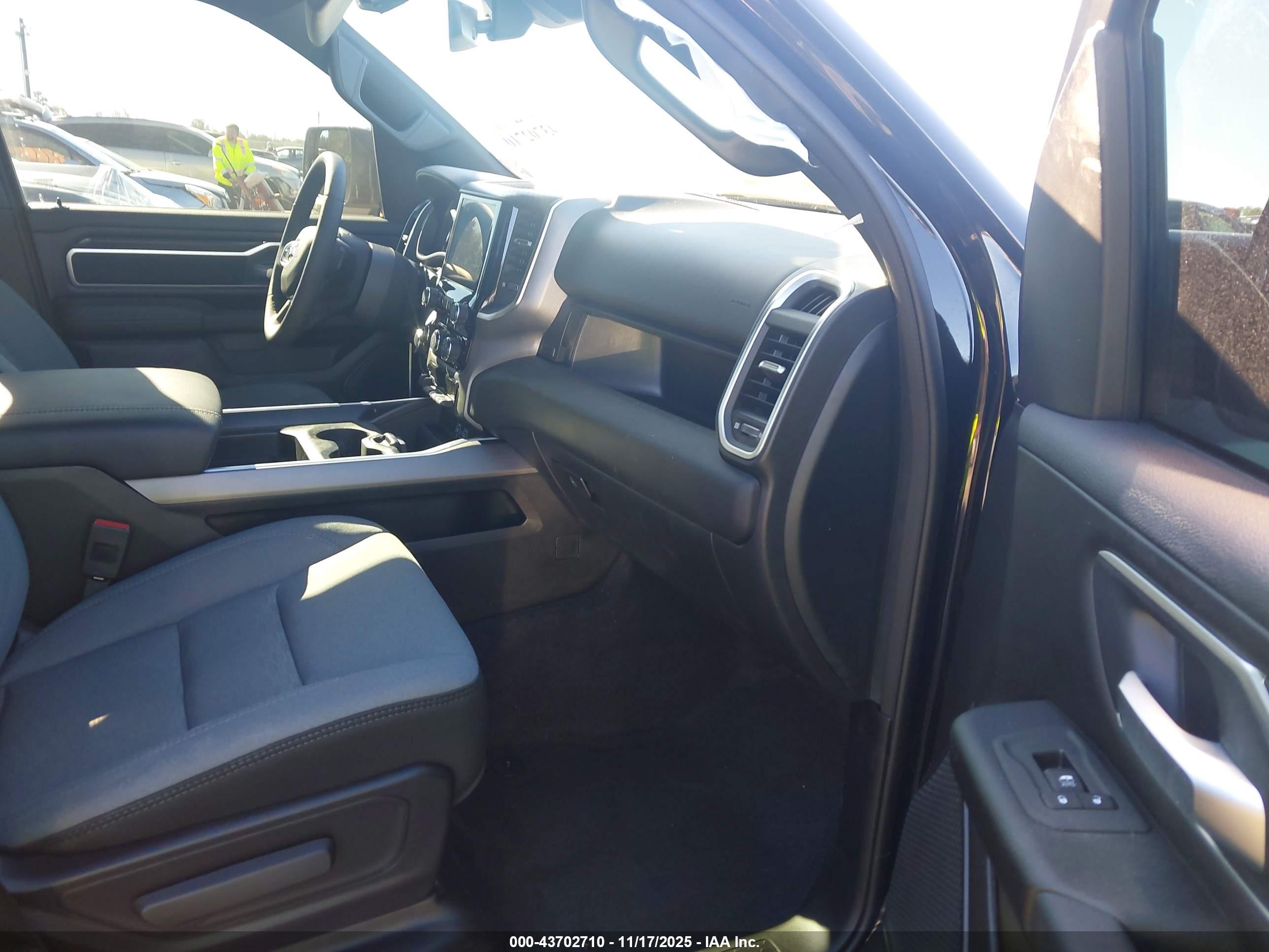 RAM 1500 image 5