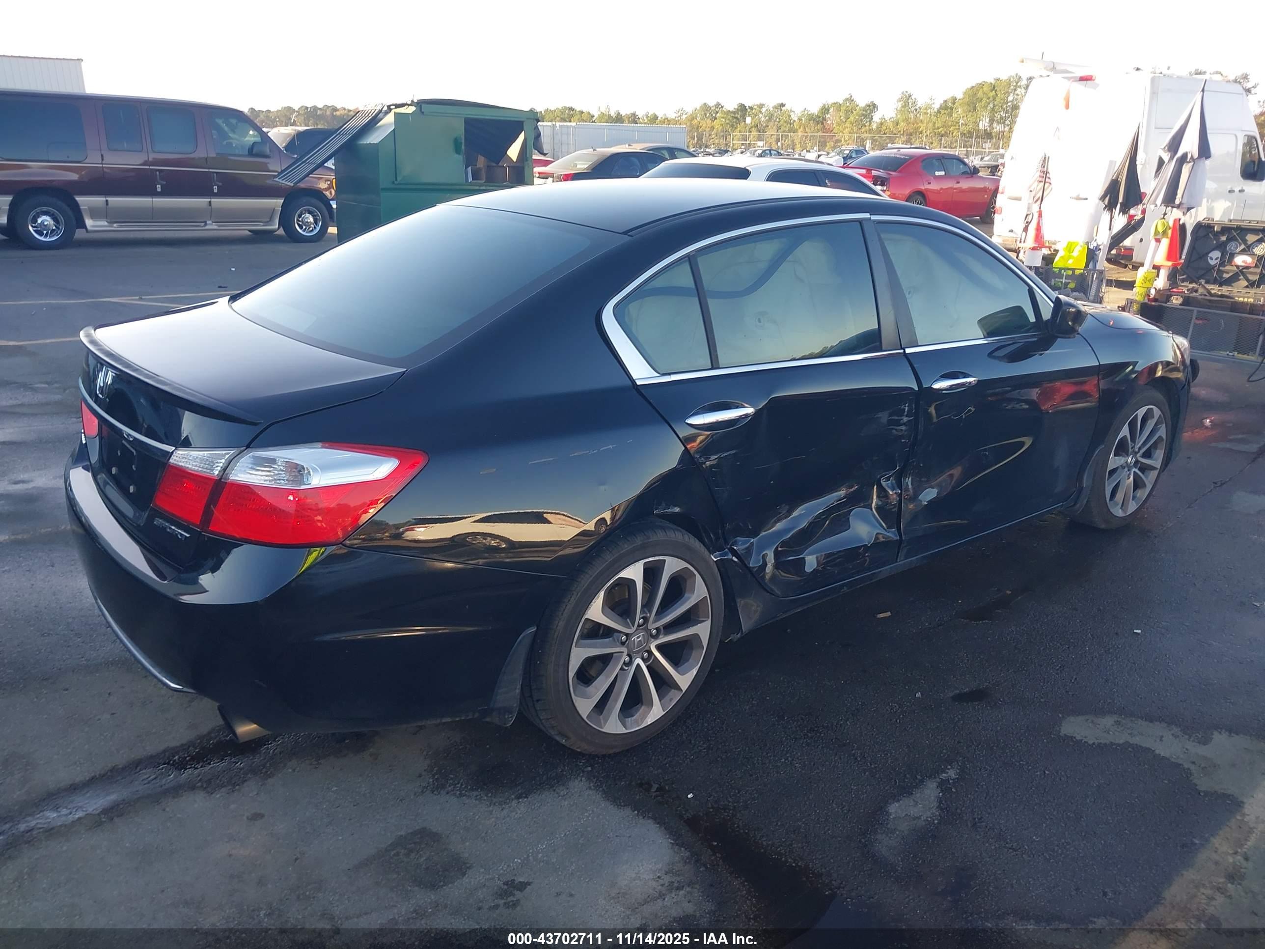 HONDA ACCORD image 4