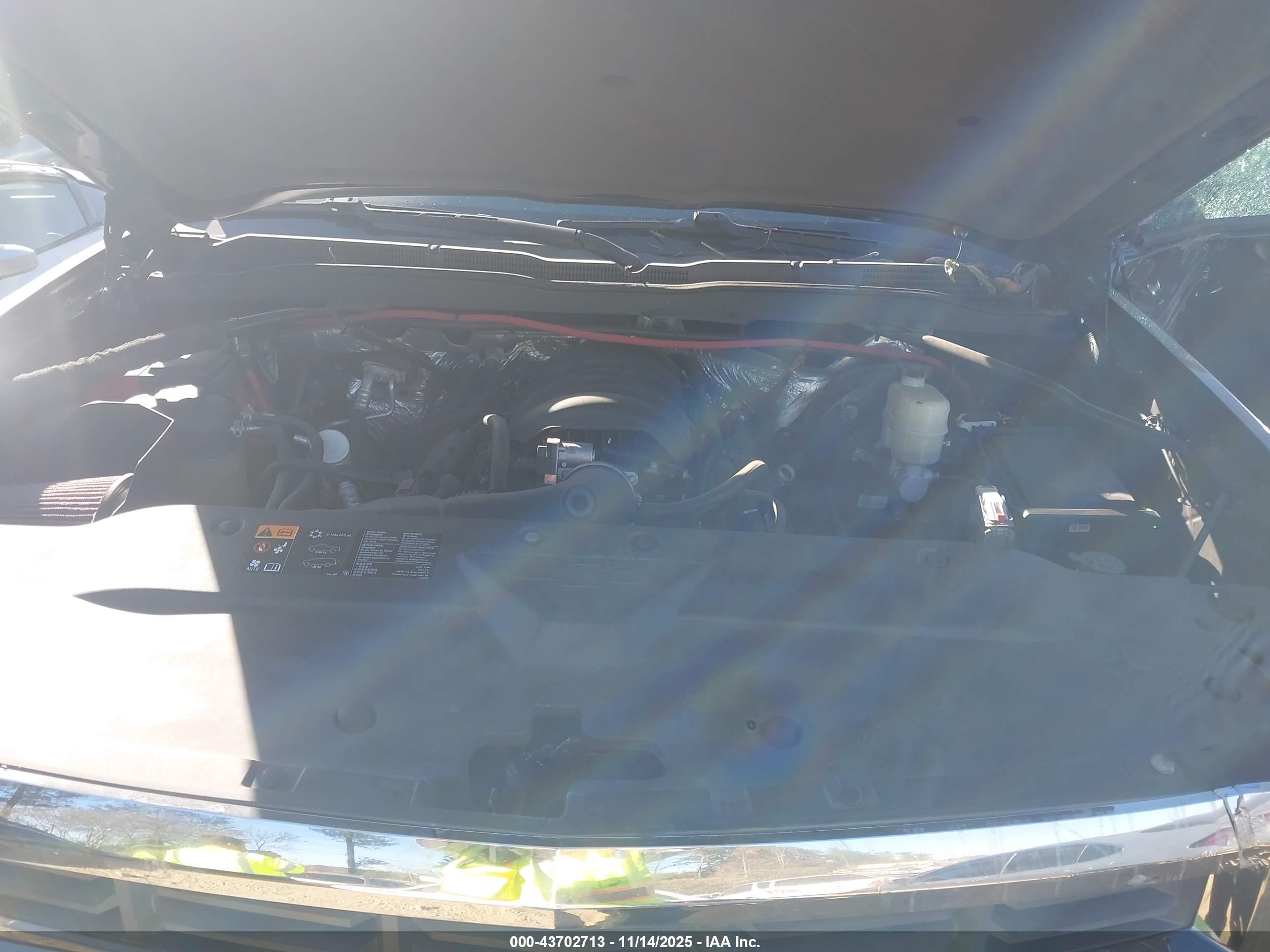 CHEVROLET SILVERADO image 10