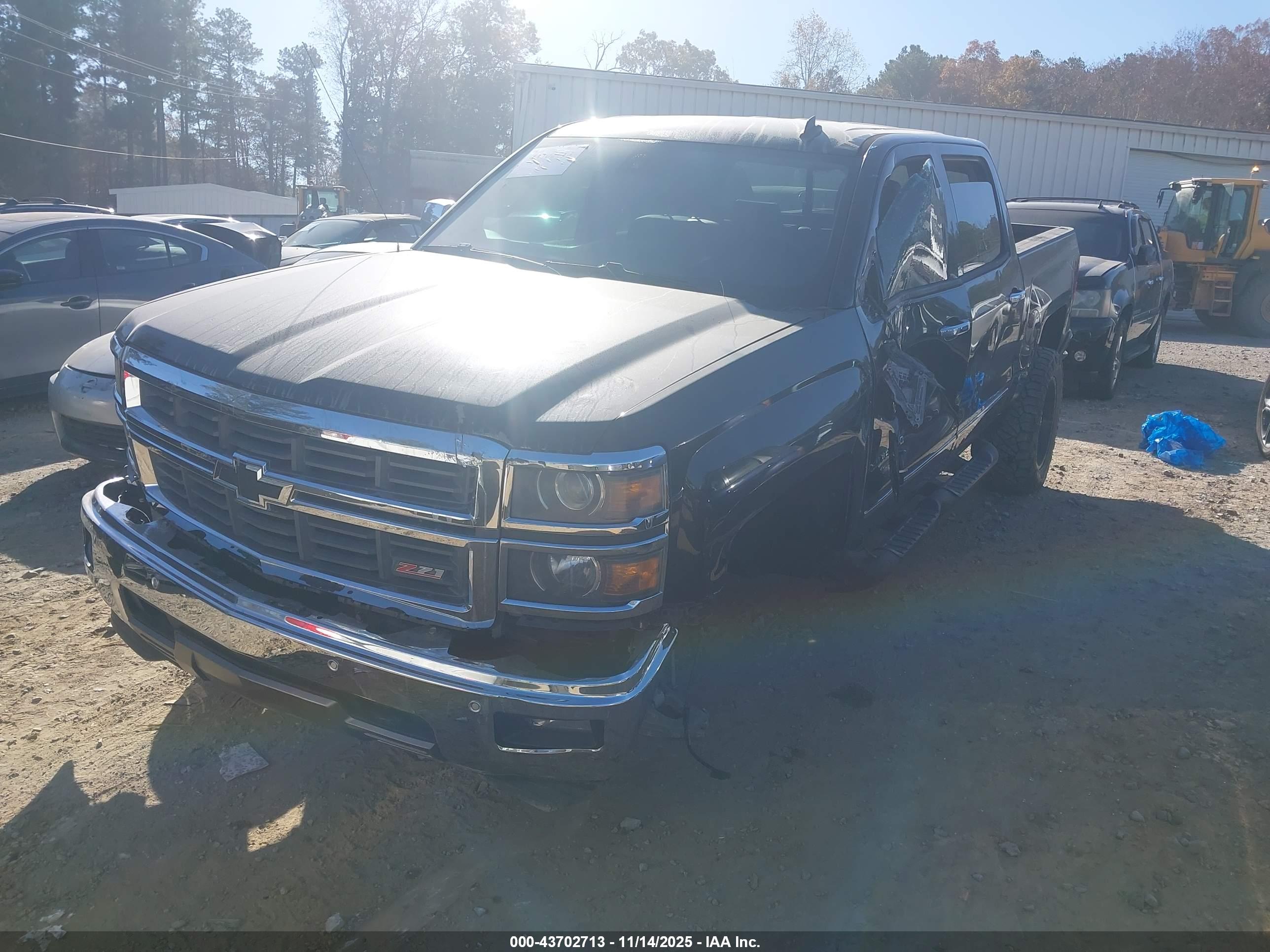 CHEVROLET SILVERADO image 2