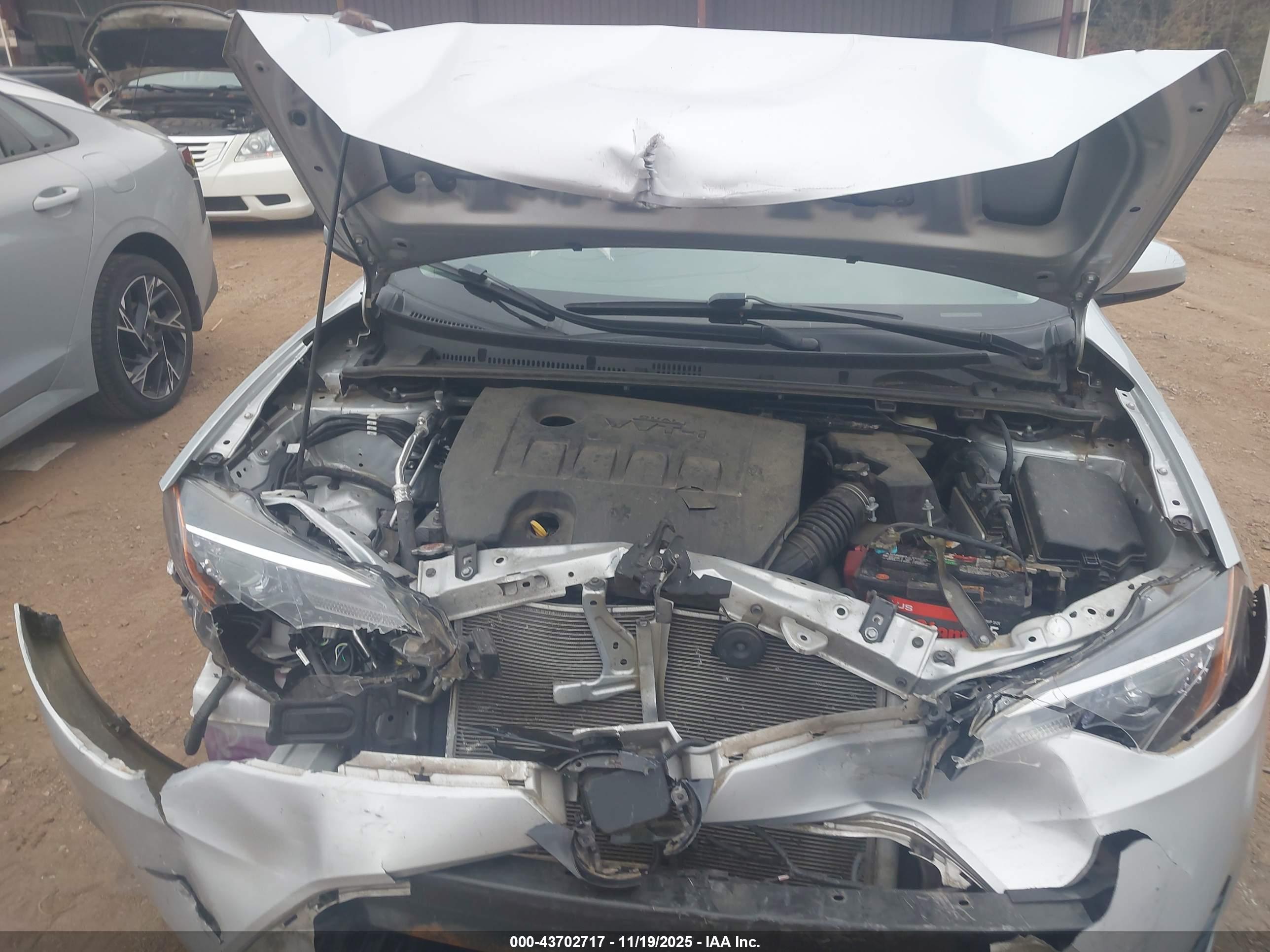 TOYOTA COROLLA image 10
