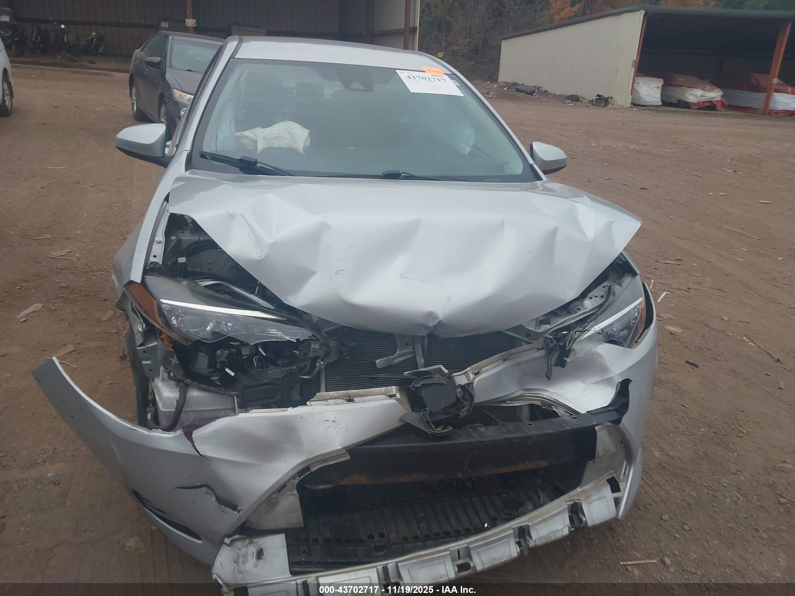 TOYOTA COROLLA image 6