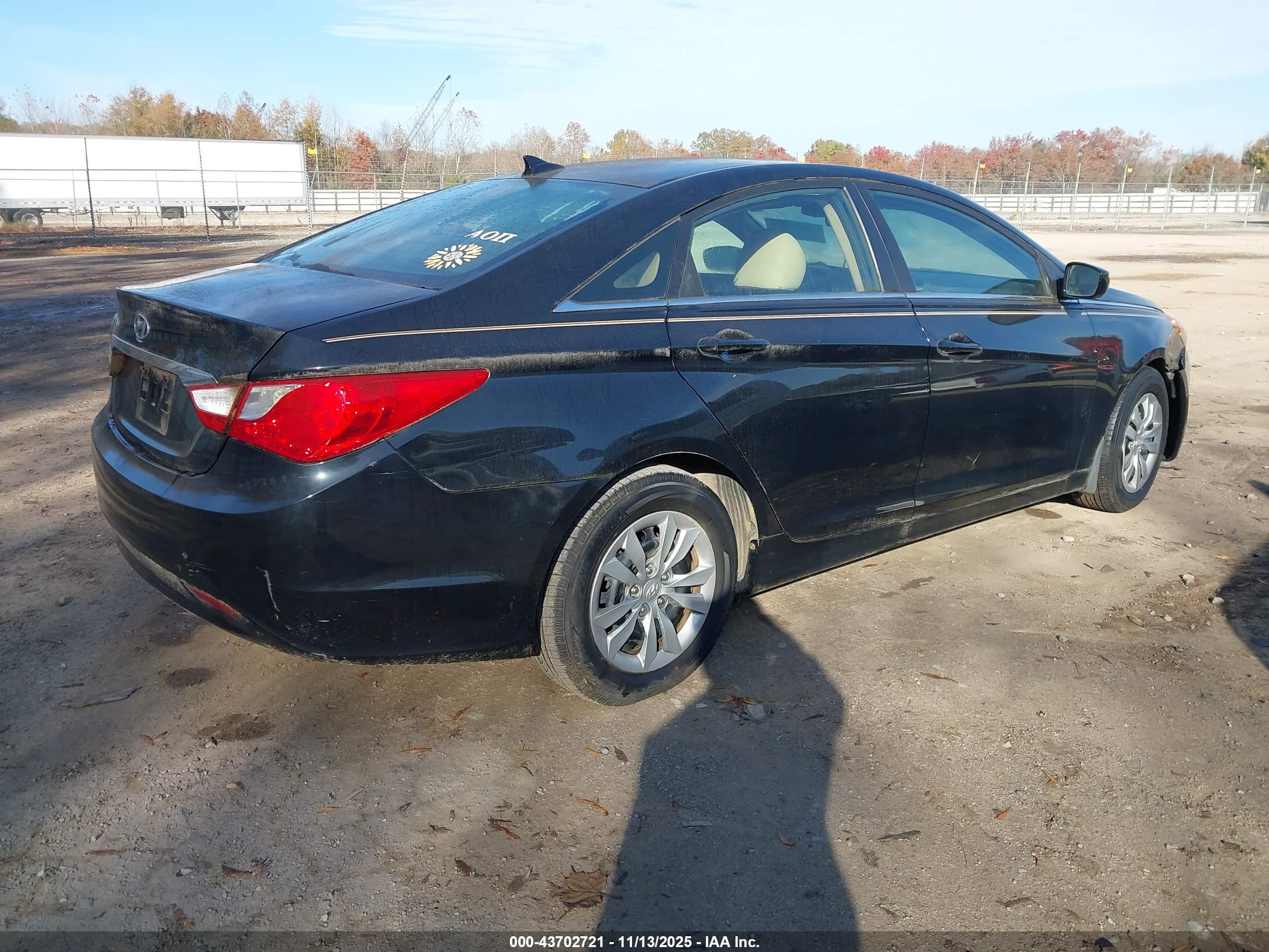 HYUNDAI SONATA image 4