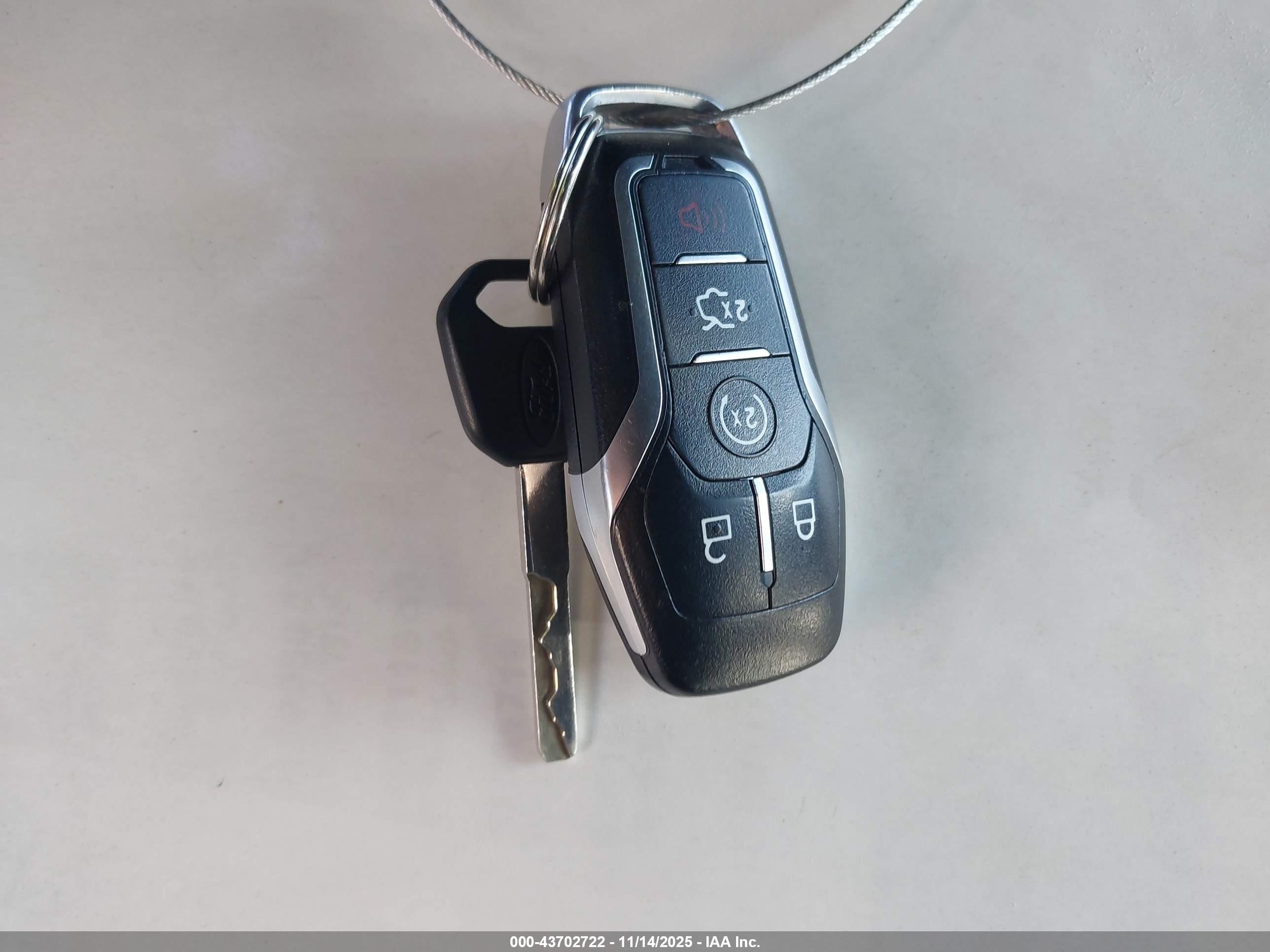 FORD EXPLORER image 11