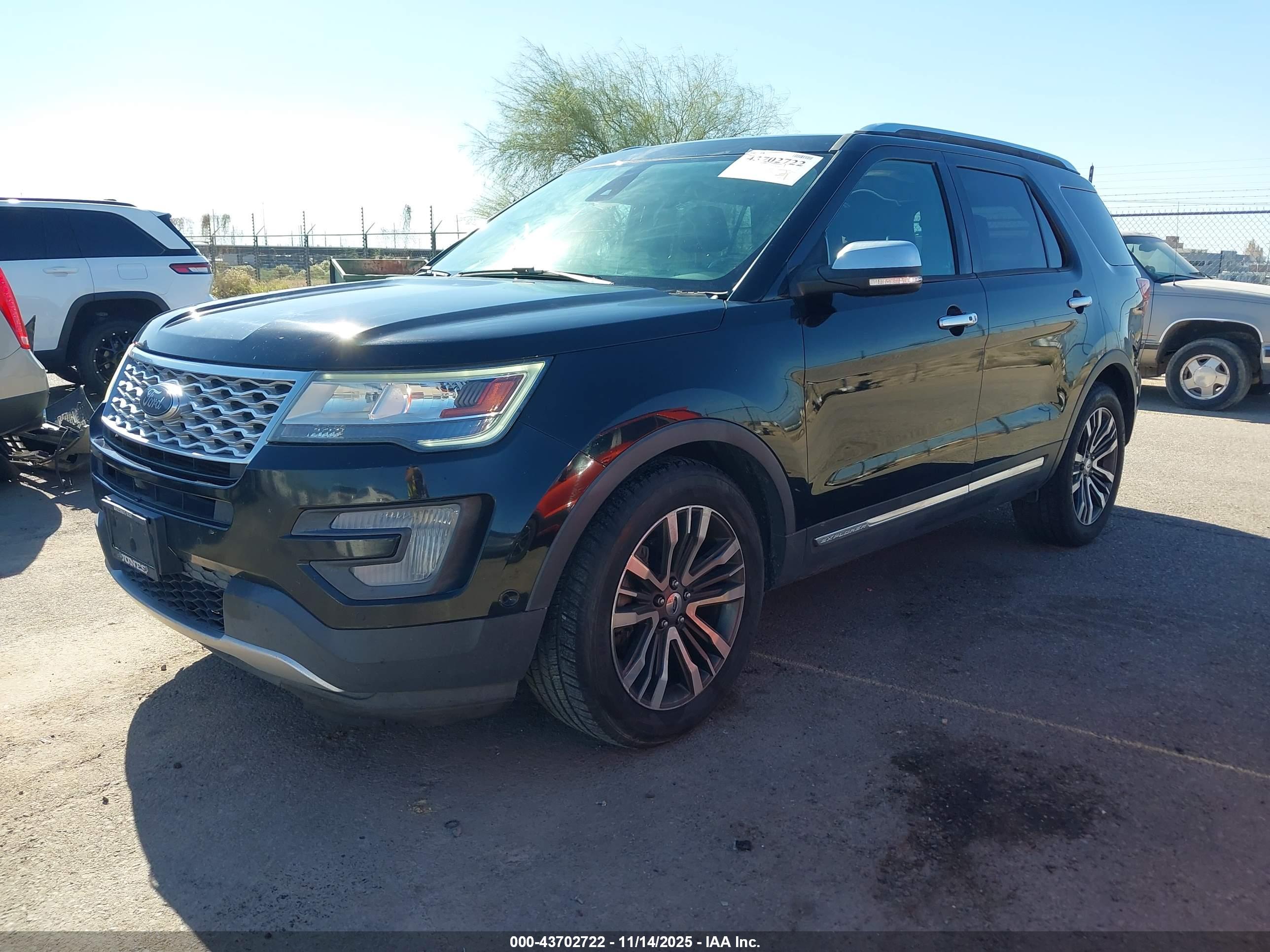 FORD EXPLORER image 2