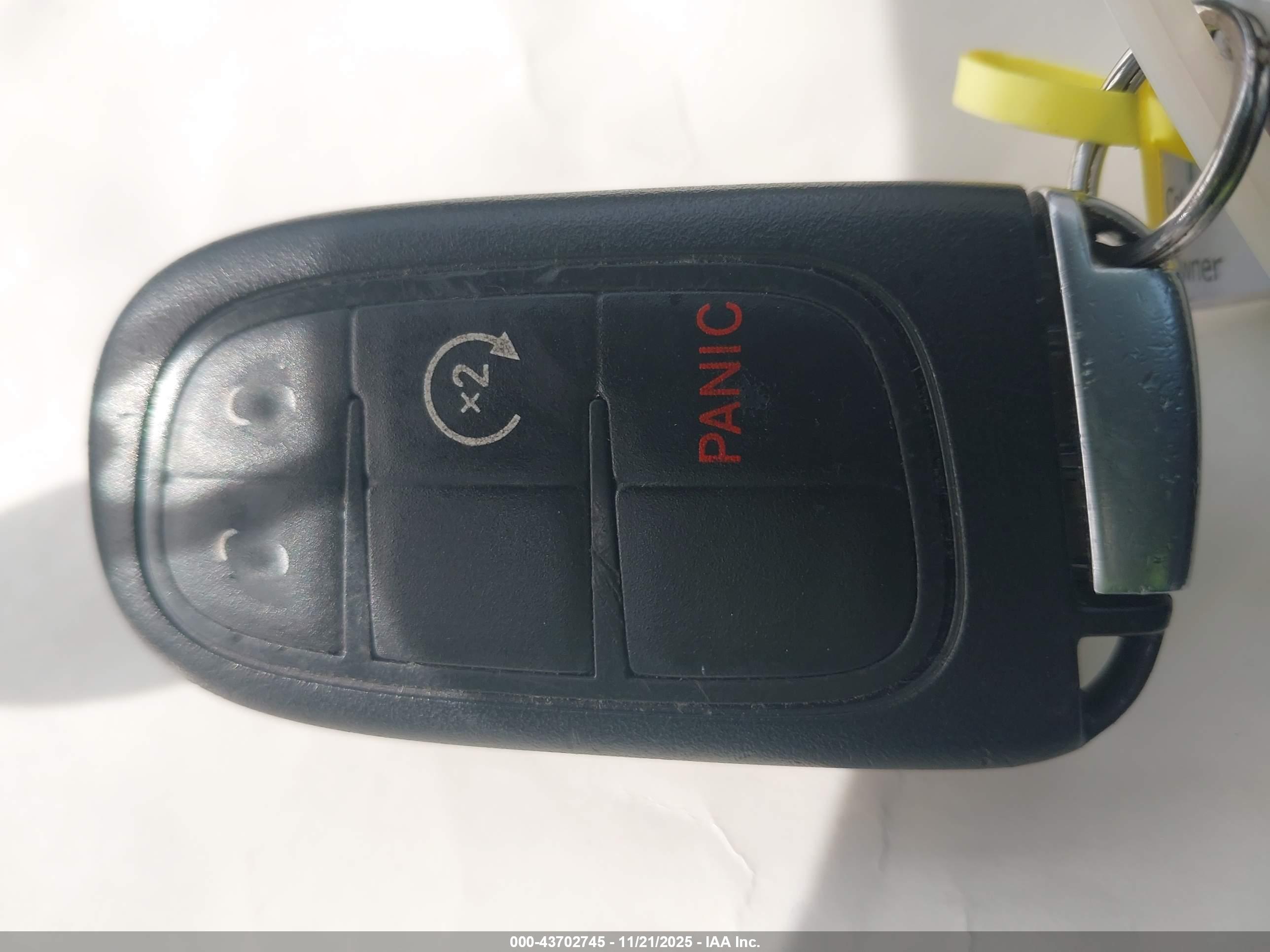 JEEP CHEROKEE image 11