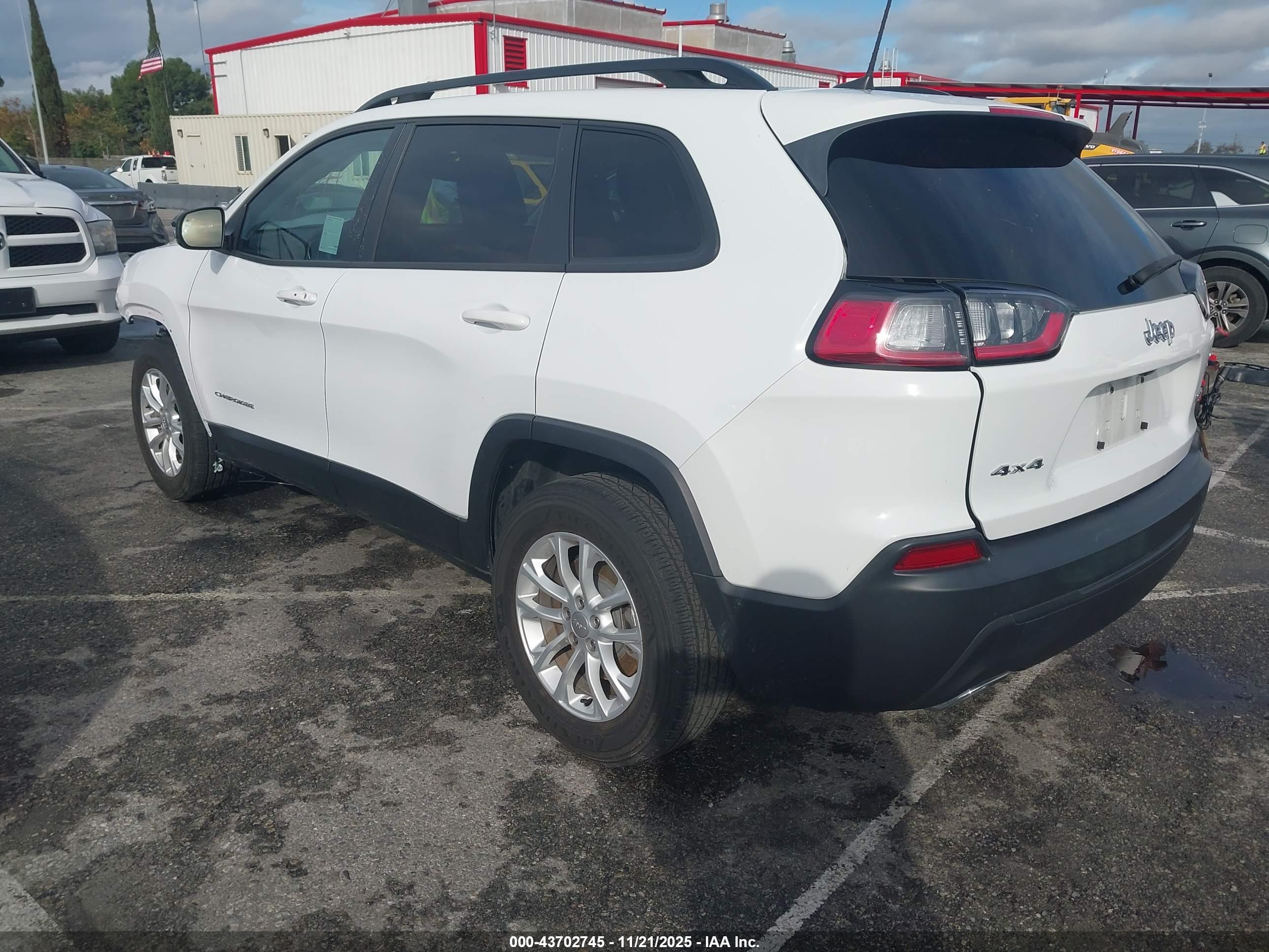 JEEP CHEROKEE image 3