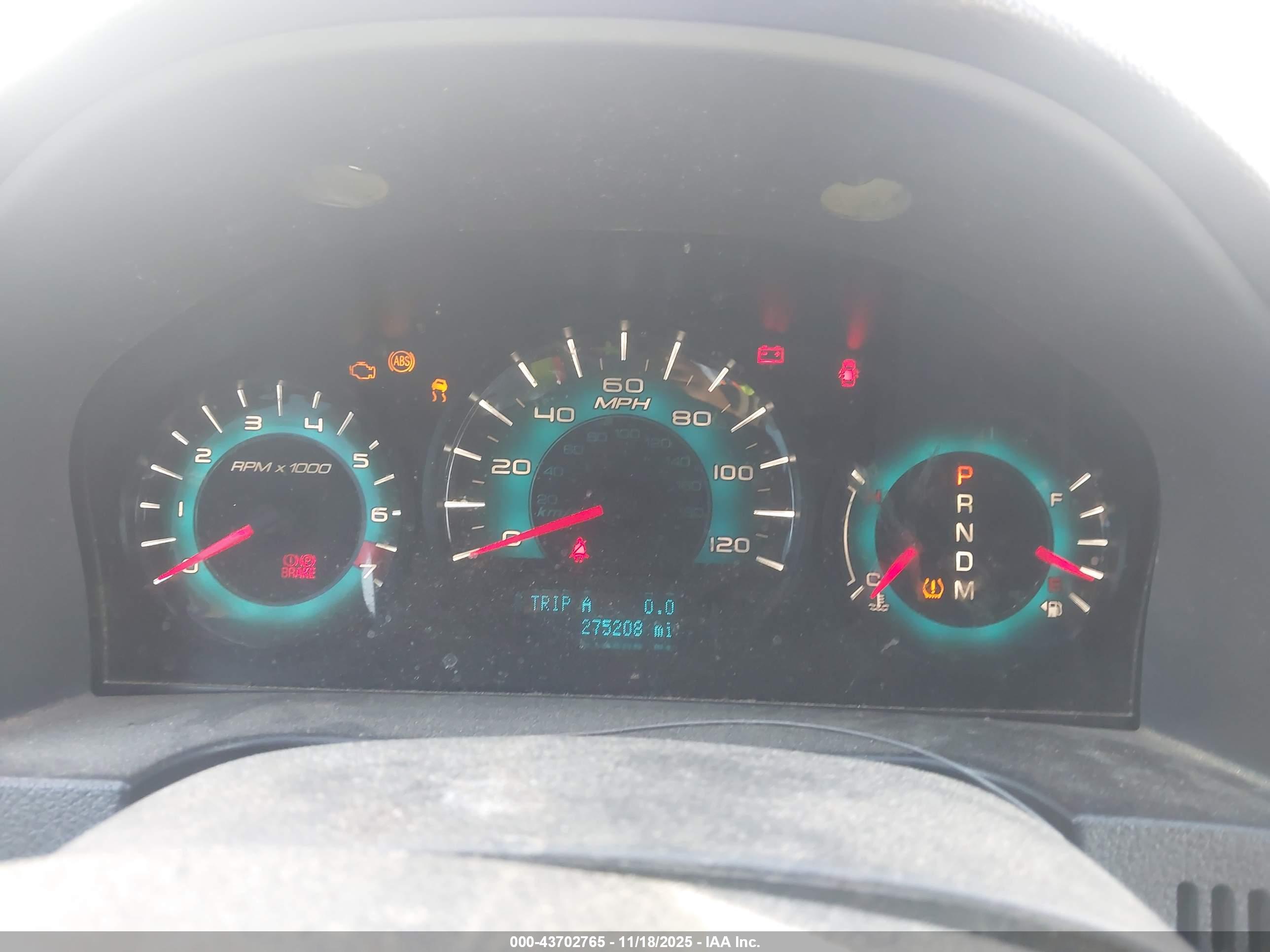 FORD FUSION image 7