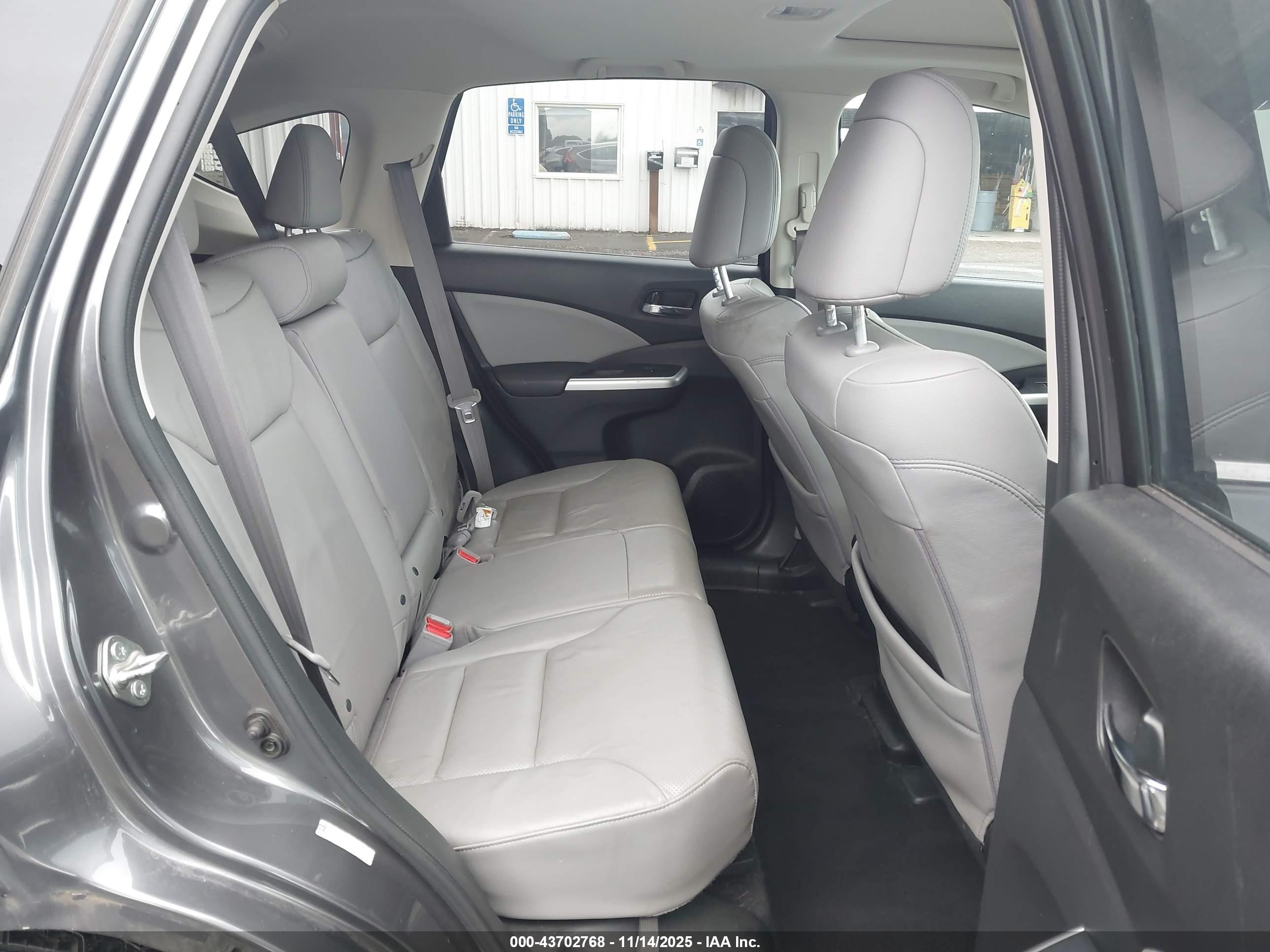 HONDA CR-V image 8