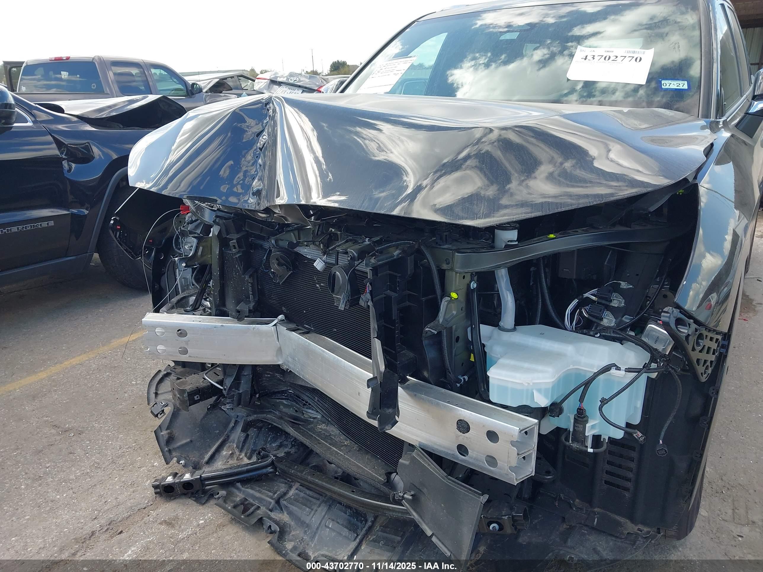 LEXUS TX image 6