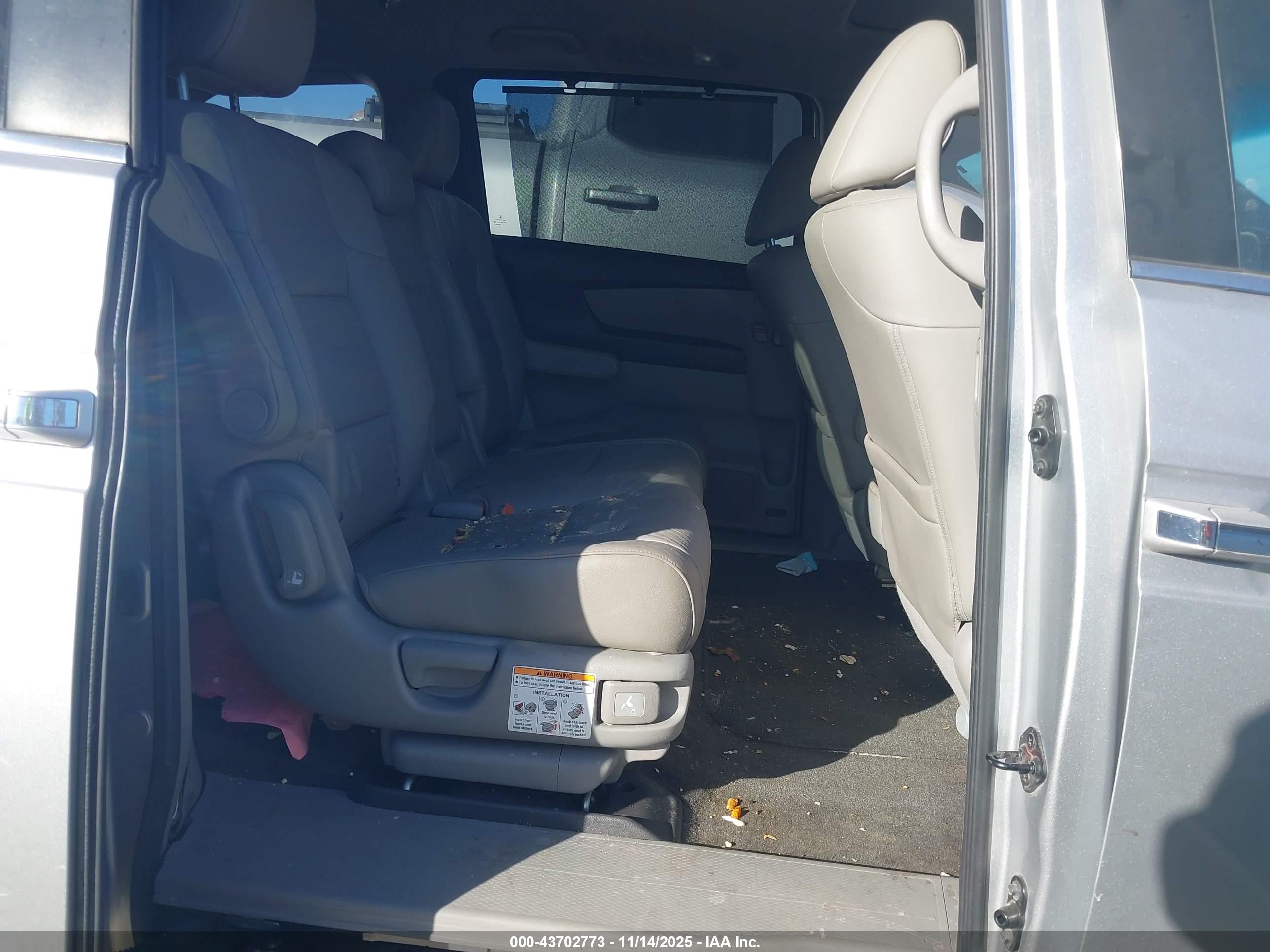 HONDA ODYSSEY image 8