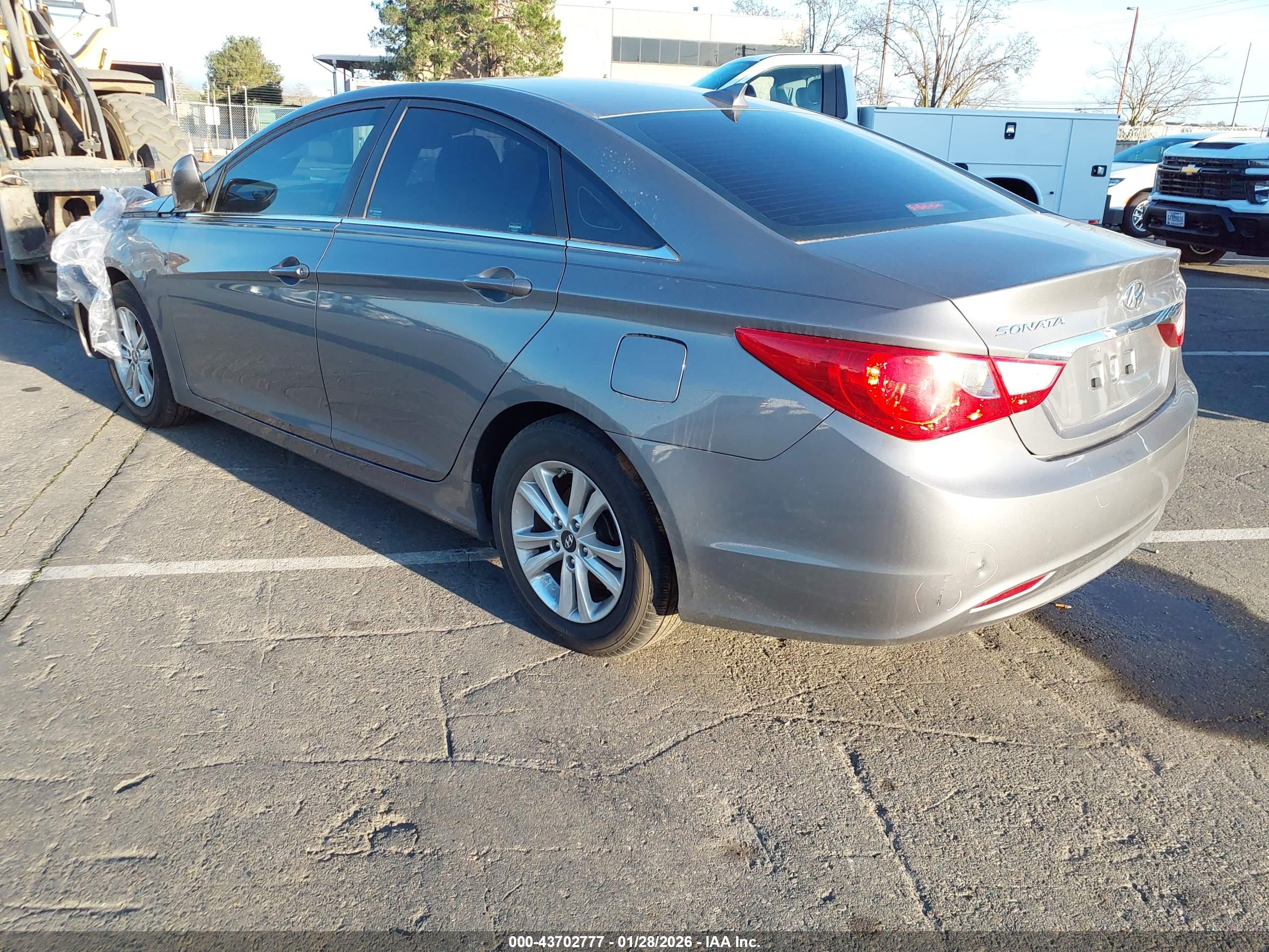 HYUNDAI SONATA image 3