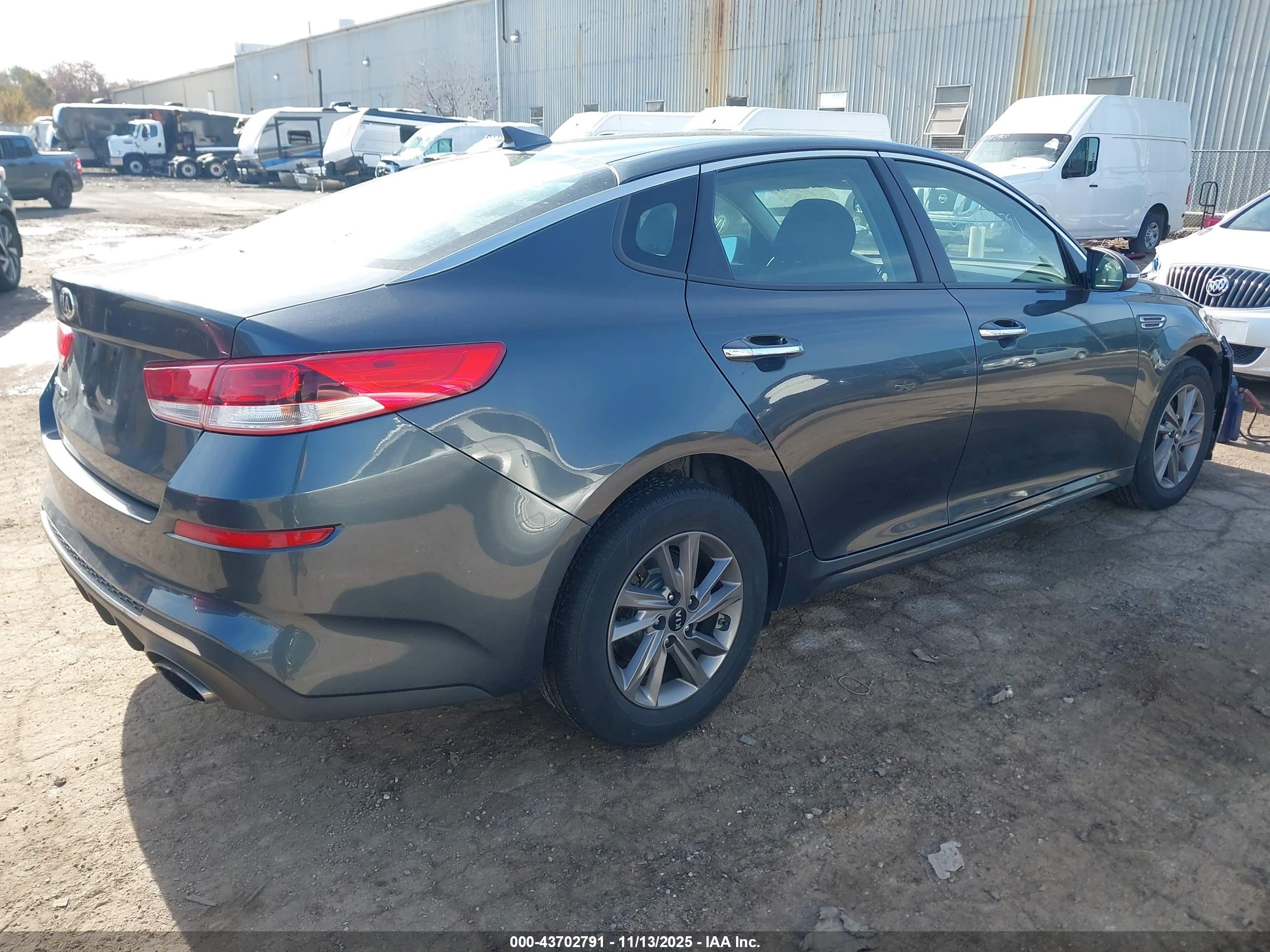 KIA OPTIMA image 4