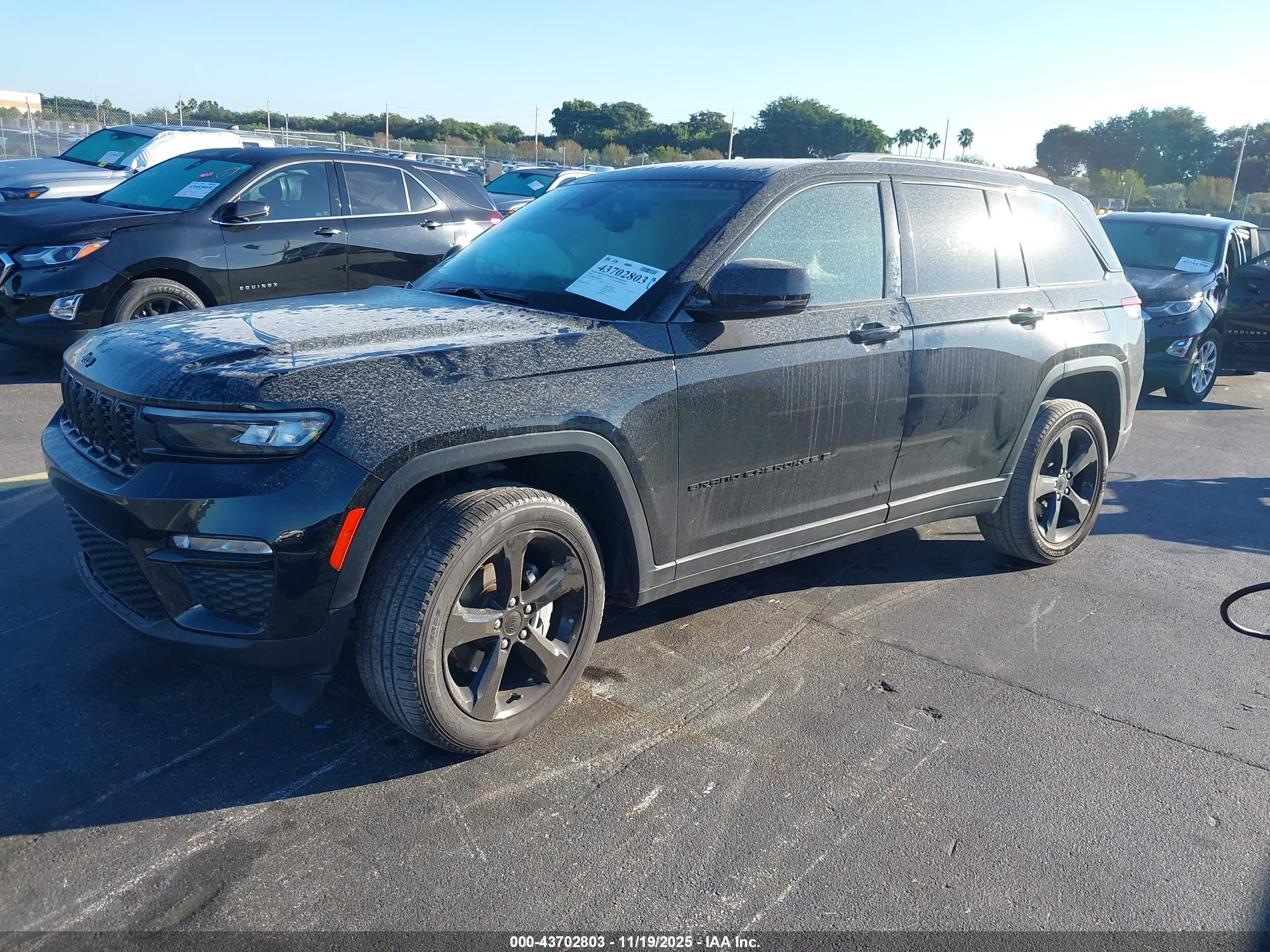 JEEP GRAND image 2