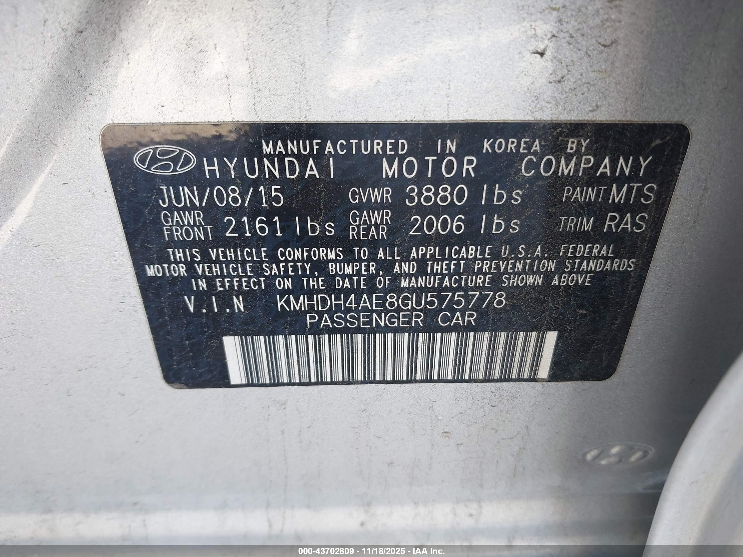 HYUNDAI ELANTRA image 9