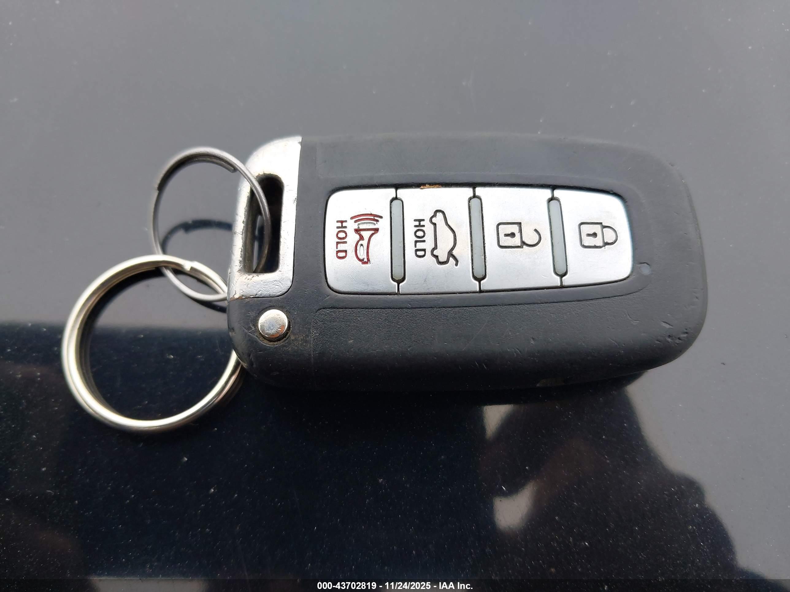 HYUNDAI SONATA image 11