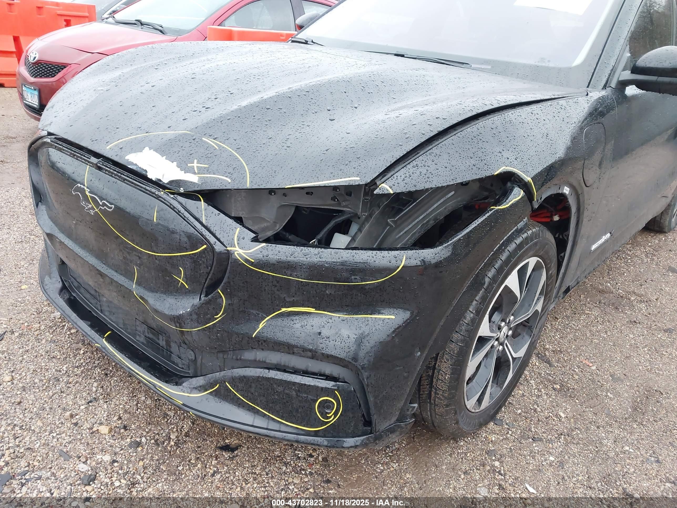 FORD MUSTANG image 6