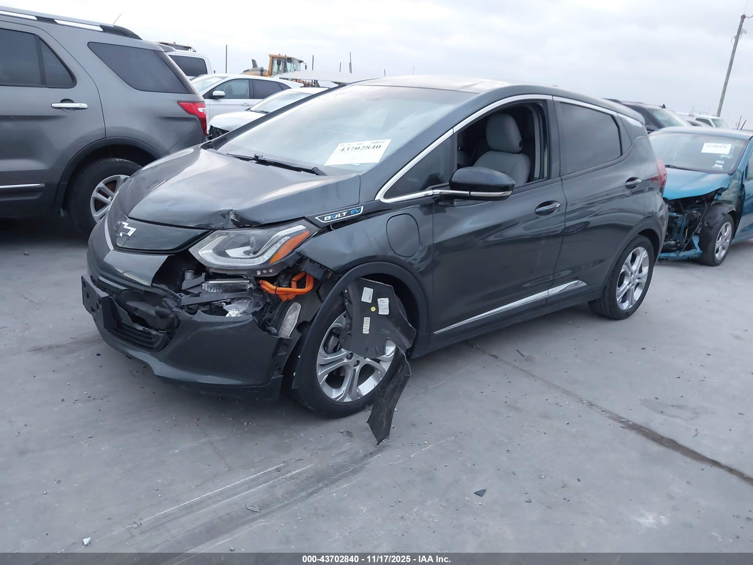 CHEVROLET BOLT image 2
