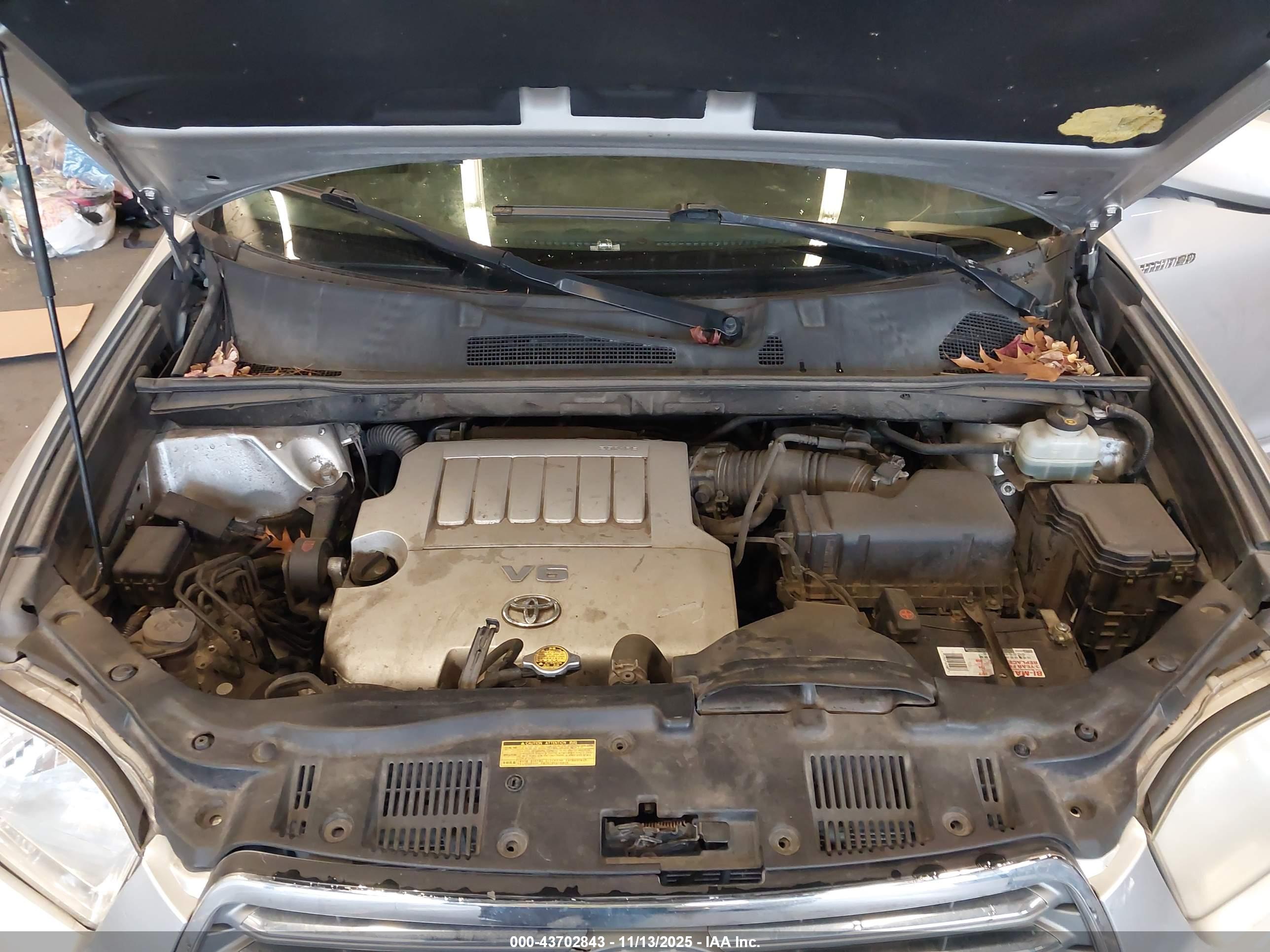 TOYOTA HIGHLANDER image 10