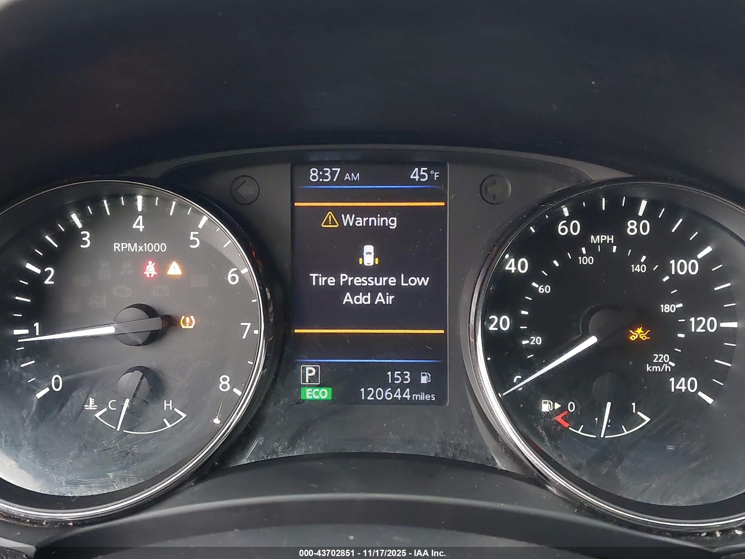 NISSAN ROGUE image 7
