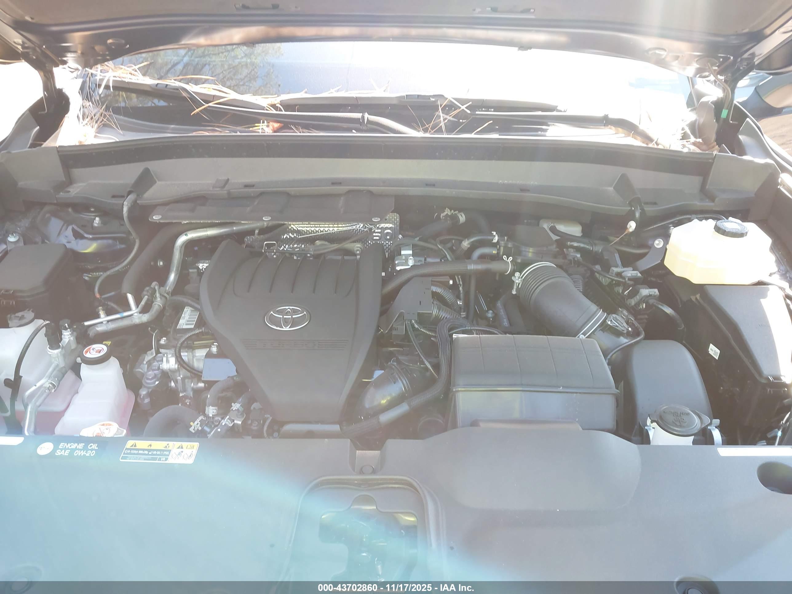 TOYOTA GRAND image 10
