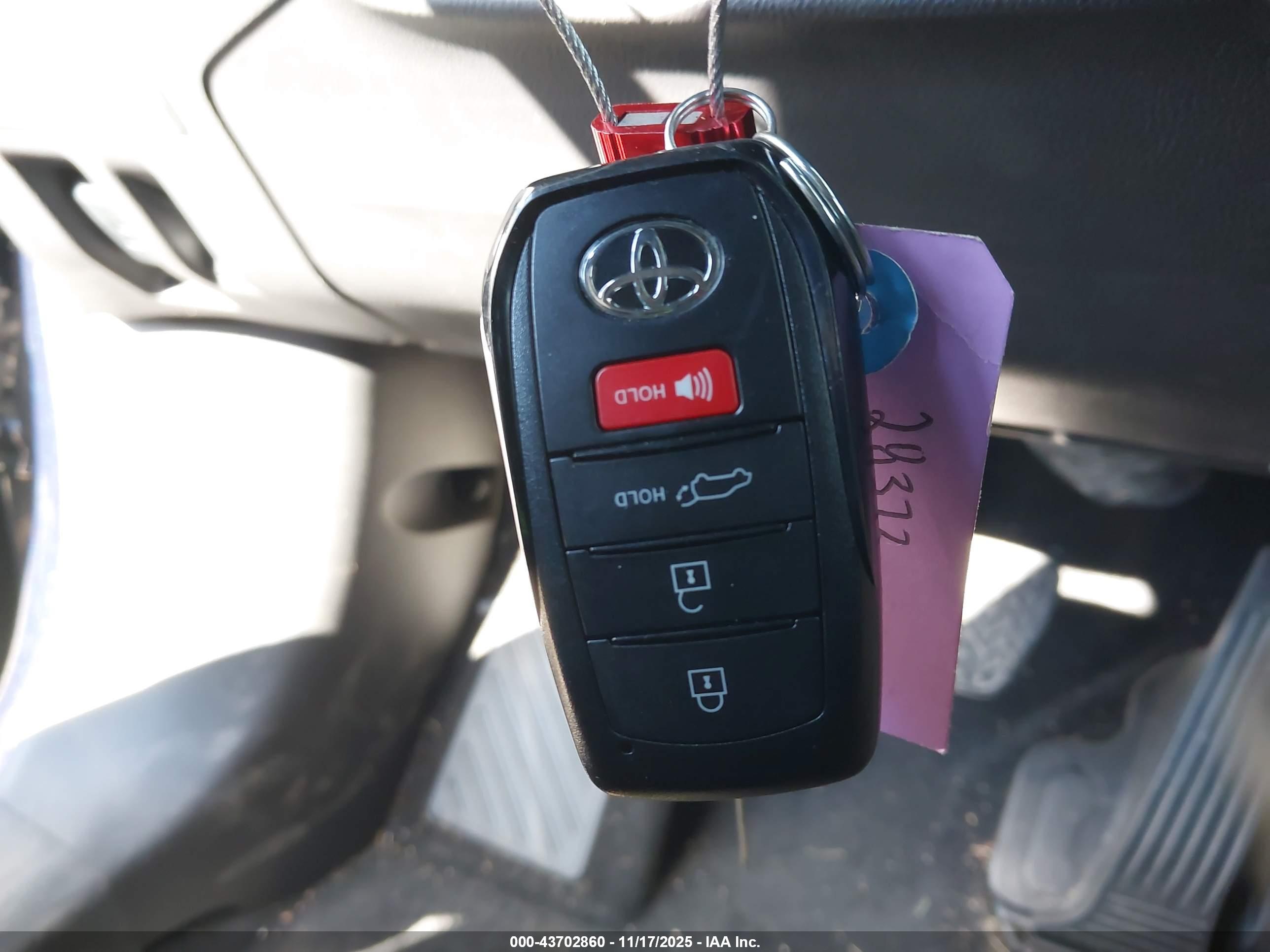 TOYOTA GRAND image 11
